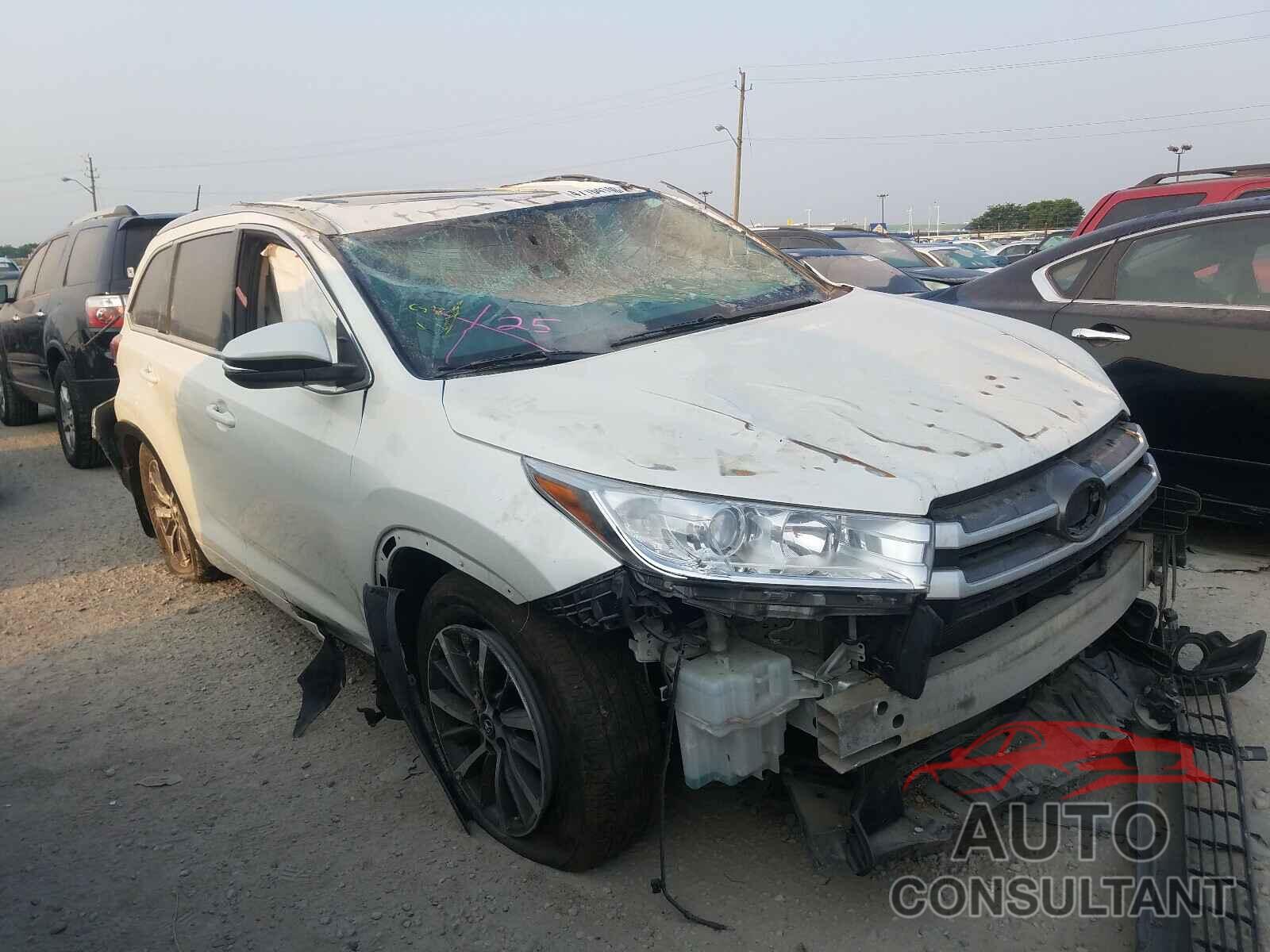 TOYOTA HIGHLANDER 2018 - 5TDJZRFH2JS536992