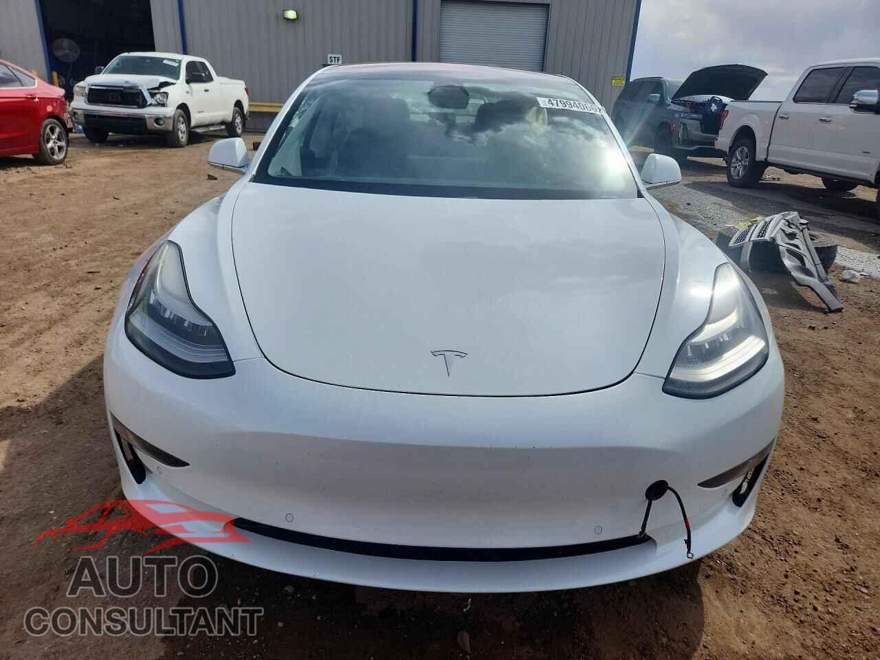 TESLA MODEL 3 2018 - 5YJ3E1EB9JF094865