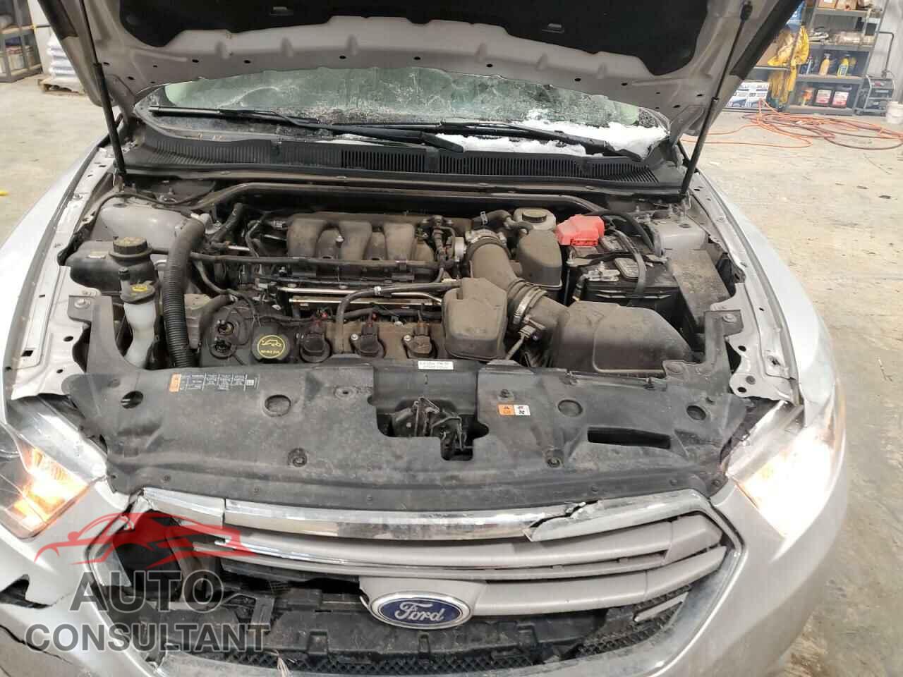 FORD TAURUS 2015 - 1FAHP2D82FG200538
