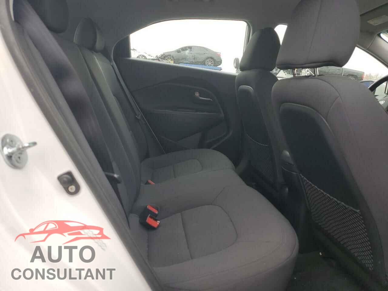KIA RIO 2013 - KNADN5A35D6096538
