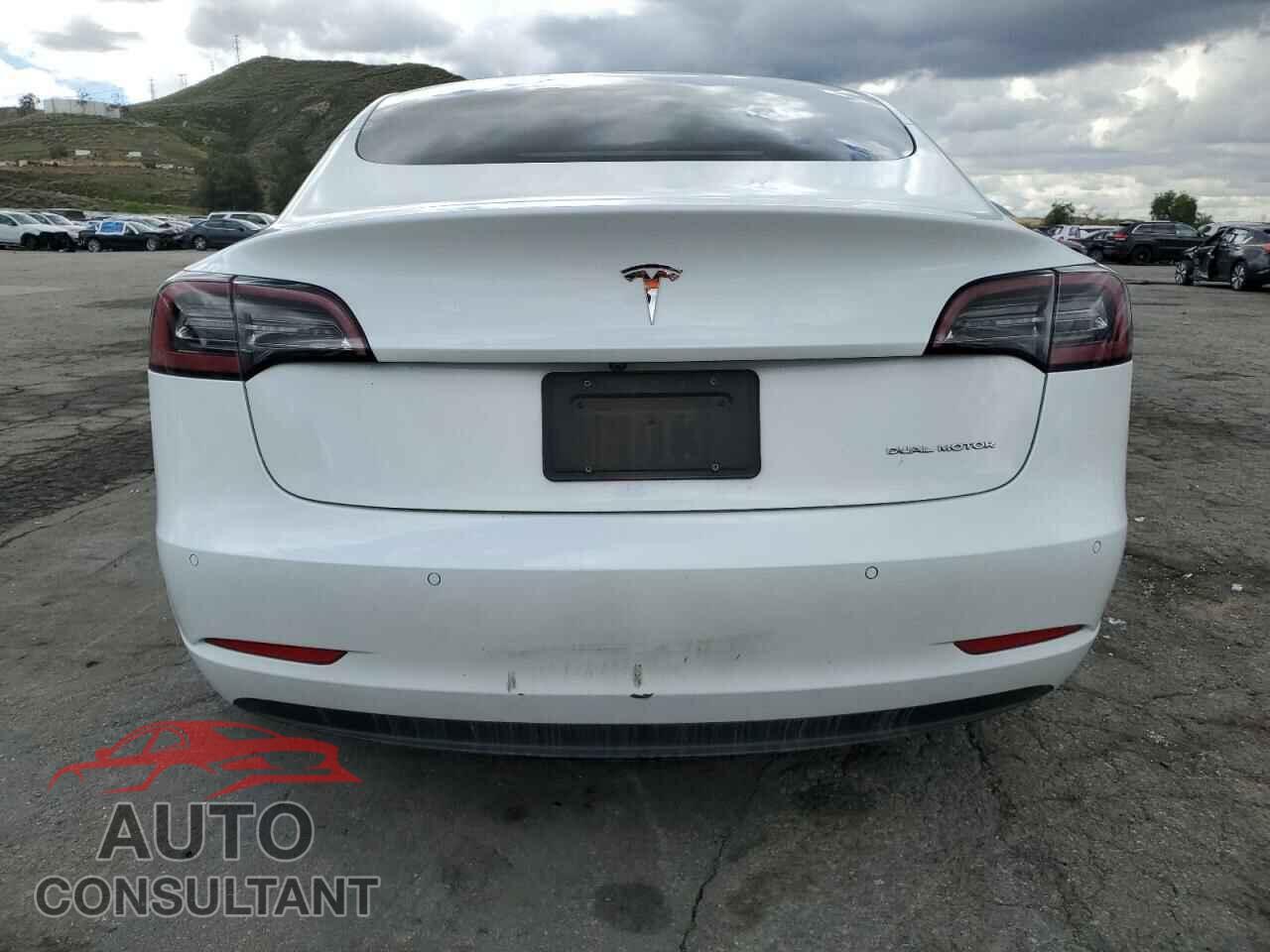 TESLA MODEL 3 2022 - 5YJ3E1EB7NF365962