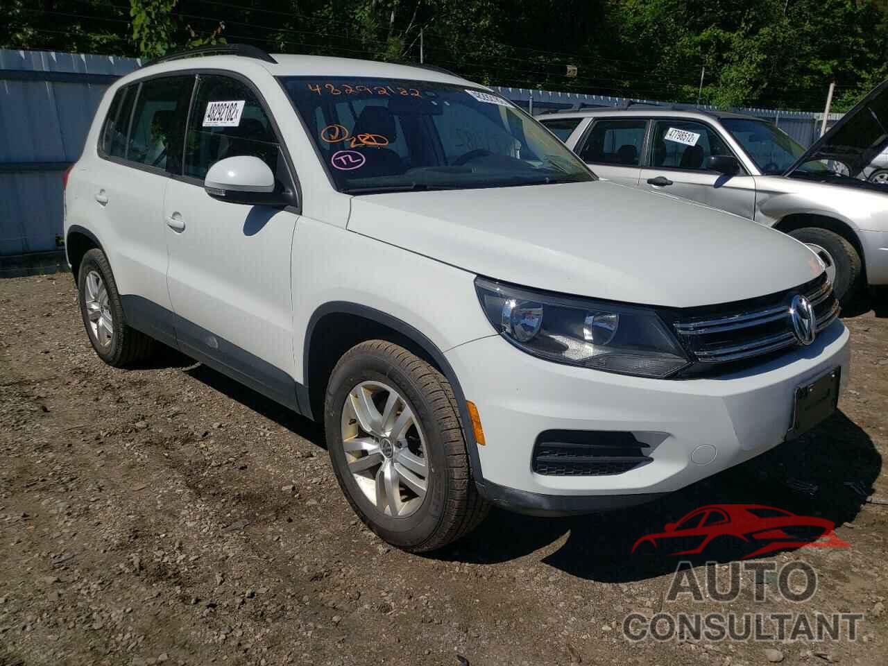 VOLKSWAGEN TIGUAN 2017 - WVGBV7AX3HK002285