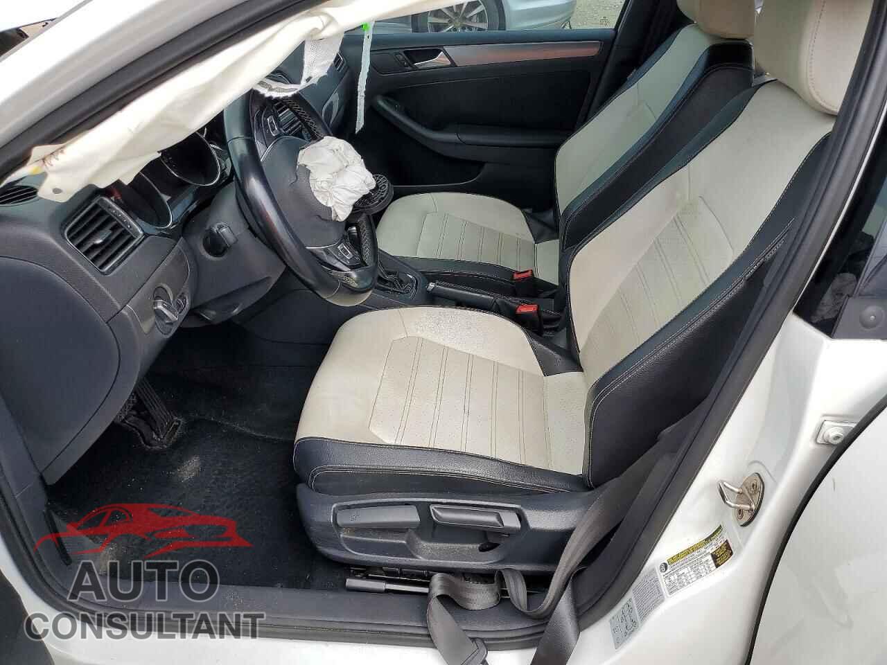 VOLKSWAGEN JETTA 2016 - 3VWD17AJ8GM237659