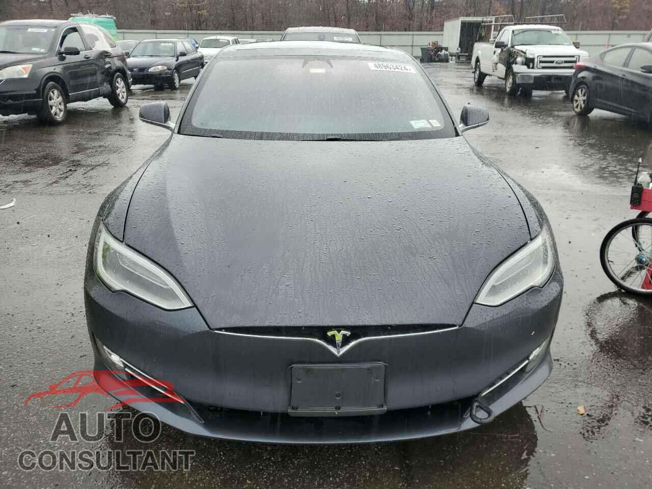 TESLA MODEL S 2017 - 5YJSA1E27HF202904