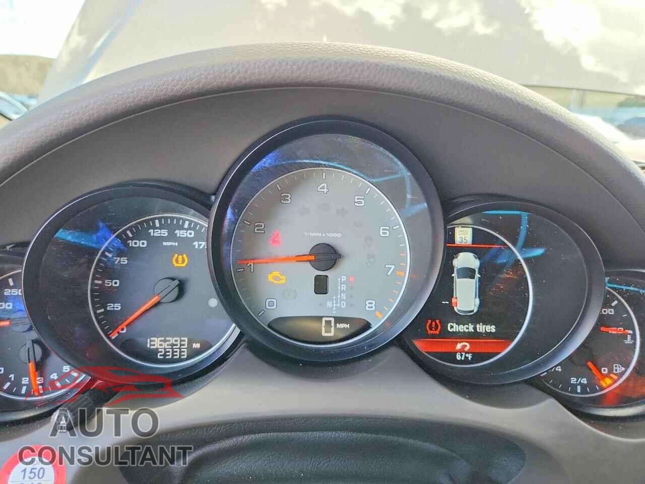 PORSCHE CAYENNE 2016 - WP1AB2A29GLA92775