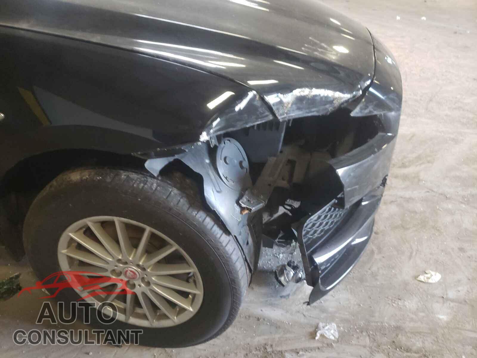 JAGUAR F-PACE 2017 - SADCS2BV8HA067371