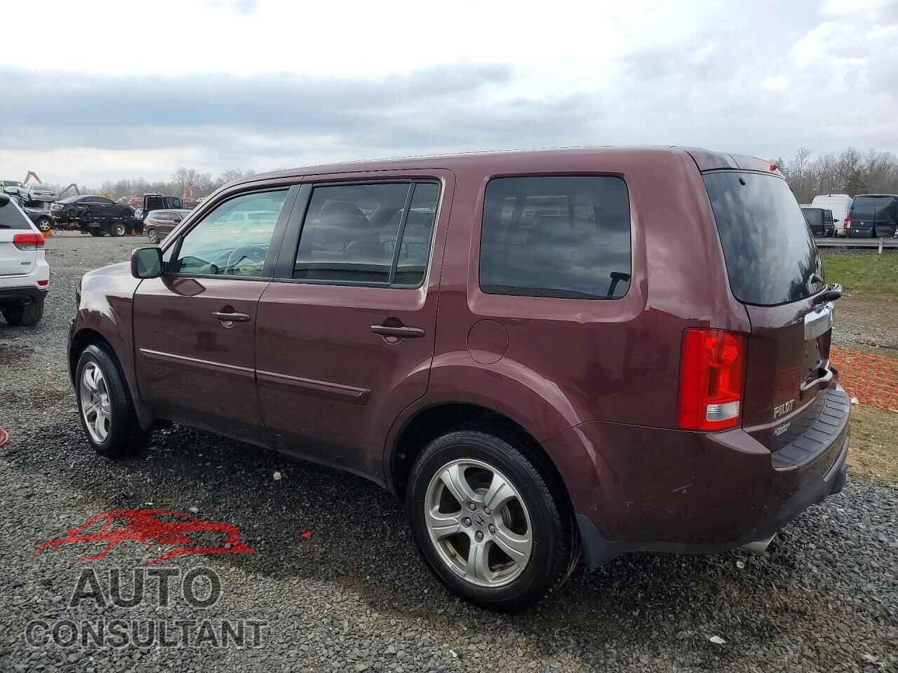 HONDA PILOT 2013 - 5FNYF4H40DB003780