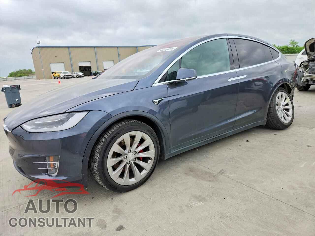 TESLA MODEL X 2018 - 5YJXCAE4XJF142933