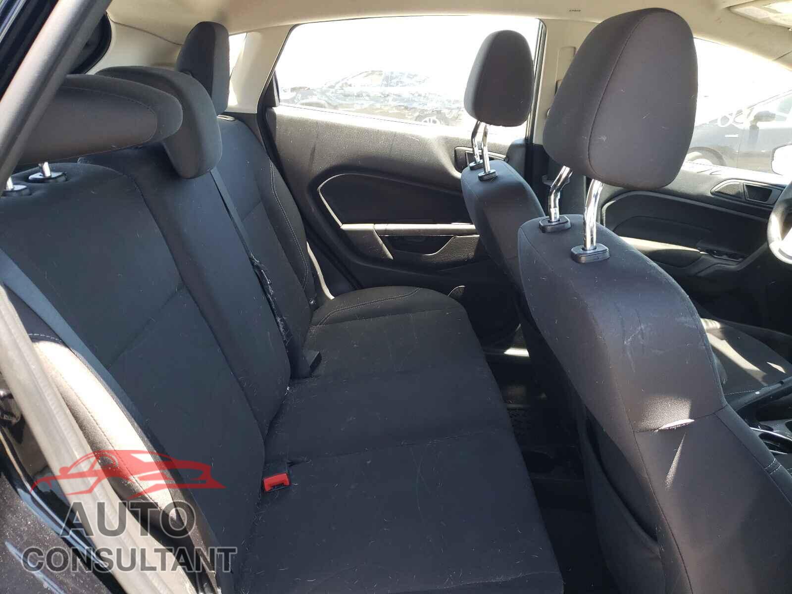 FORD FIESTA 2017 - 3FADP4EJ0HM147925