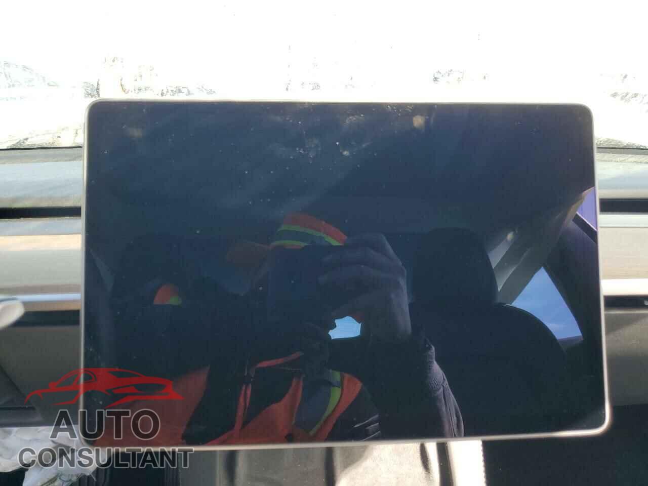 TESLA MODEL 3 2022 - 5YJ3E1EA0NF112683