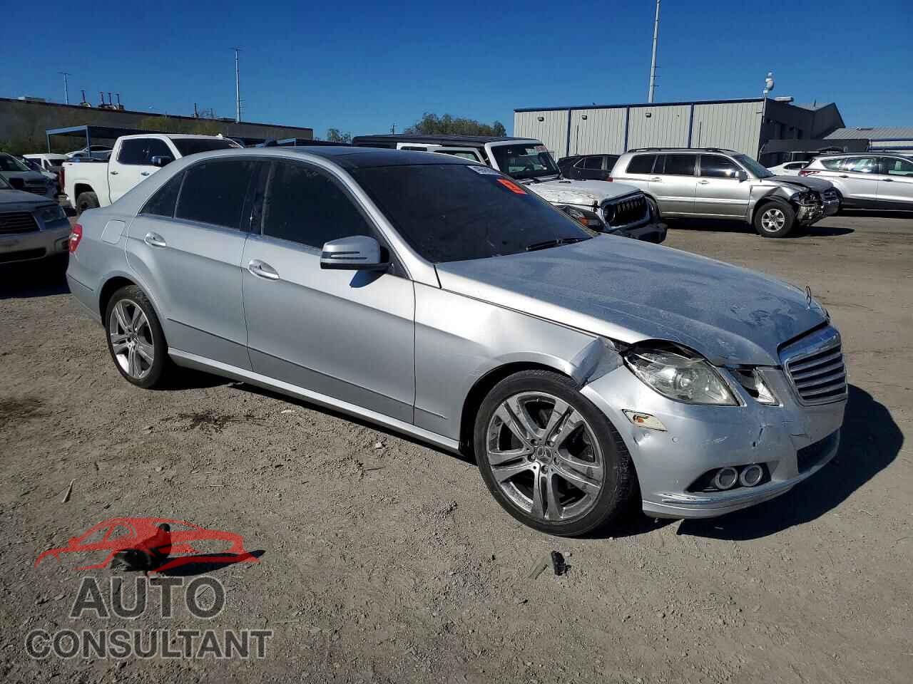 MERCEDES-BENZ E-CLASS 2010 - WDDHF8HB1AA178720