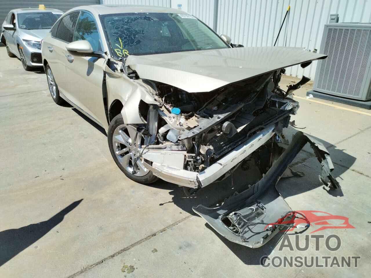 HONDA ACCORD 2019 - 1HGCV3F92KA020660