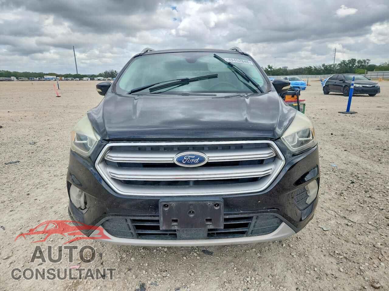 FORD ESCAPE 2017 - 1FMCU9JD7HUE93814