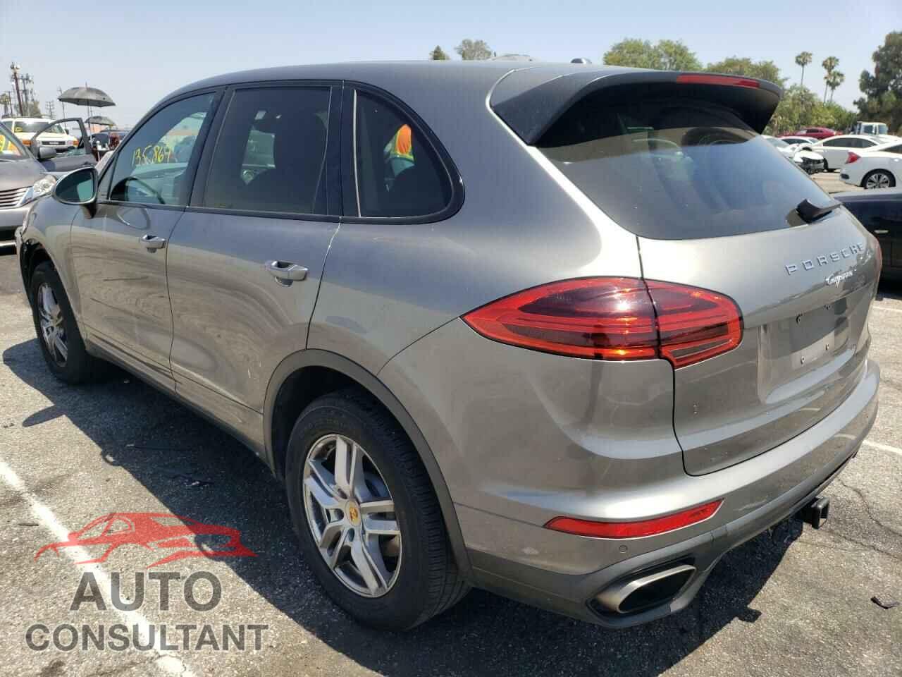 PORSCHE CAYENNE 2016 - WP1AA2A21GKA15598