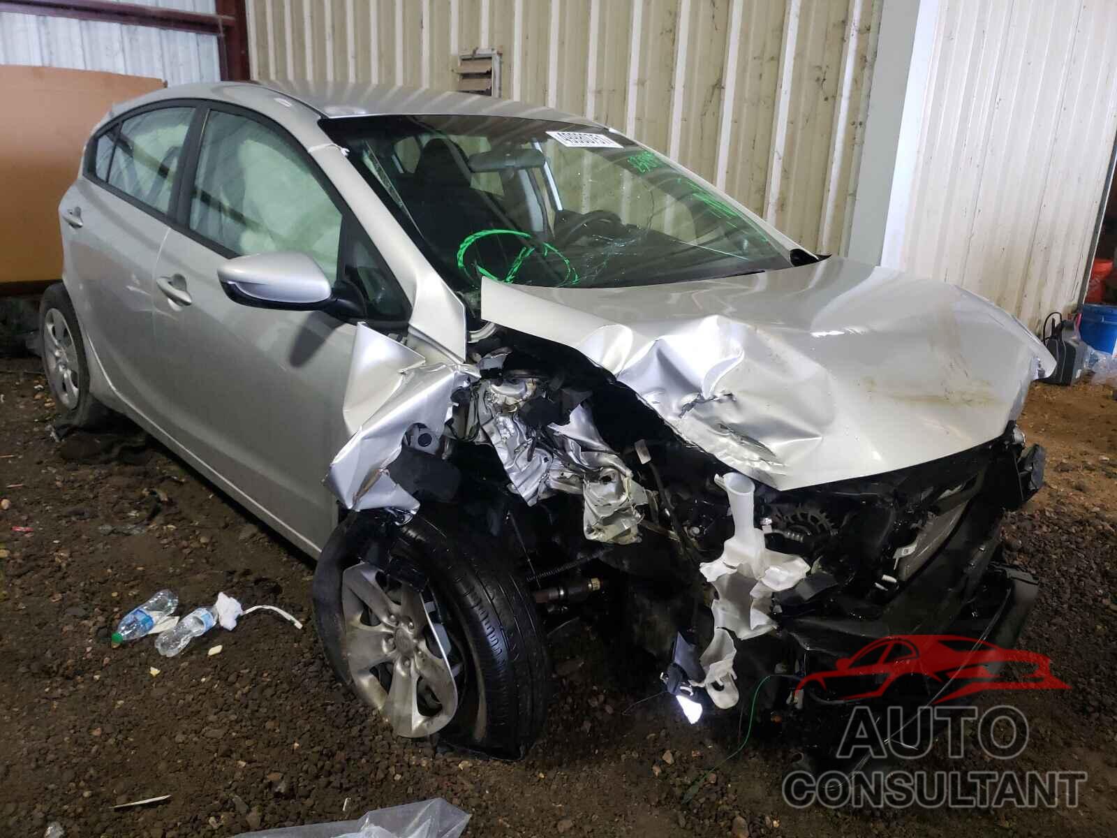 KIA FORTE 2018 - 3KPFK4A77JE230991
