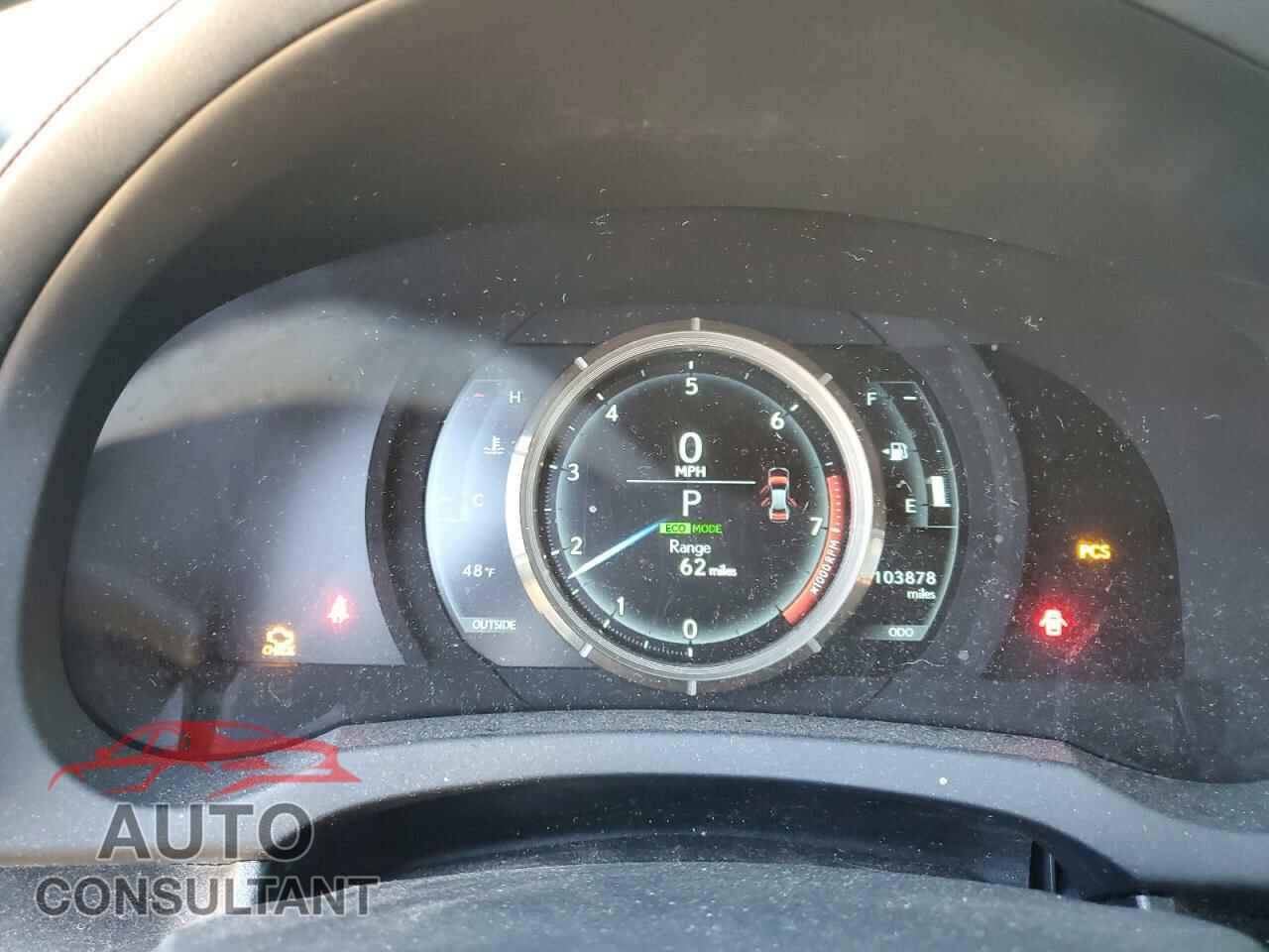LEXUS IS 2016 - JTHCE1D23G5012011
