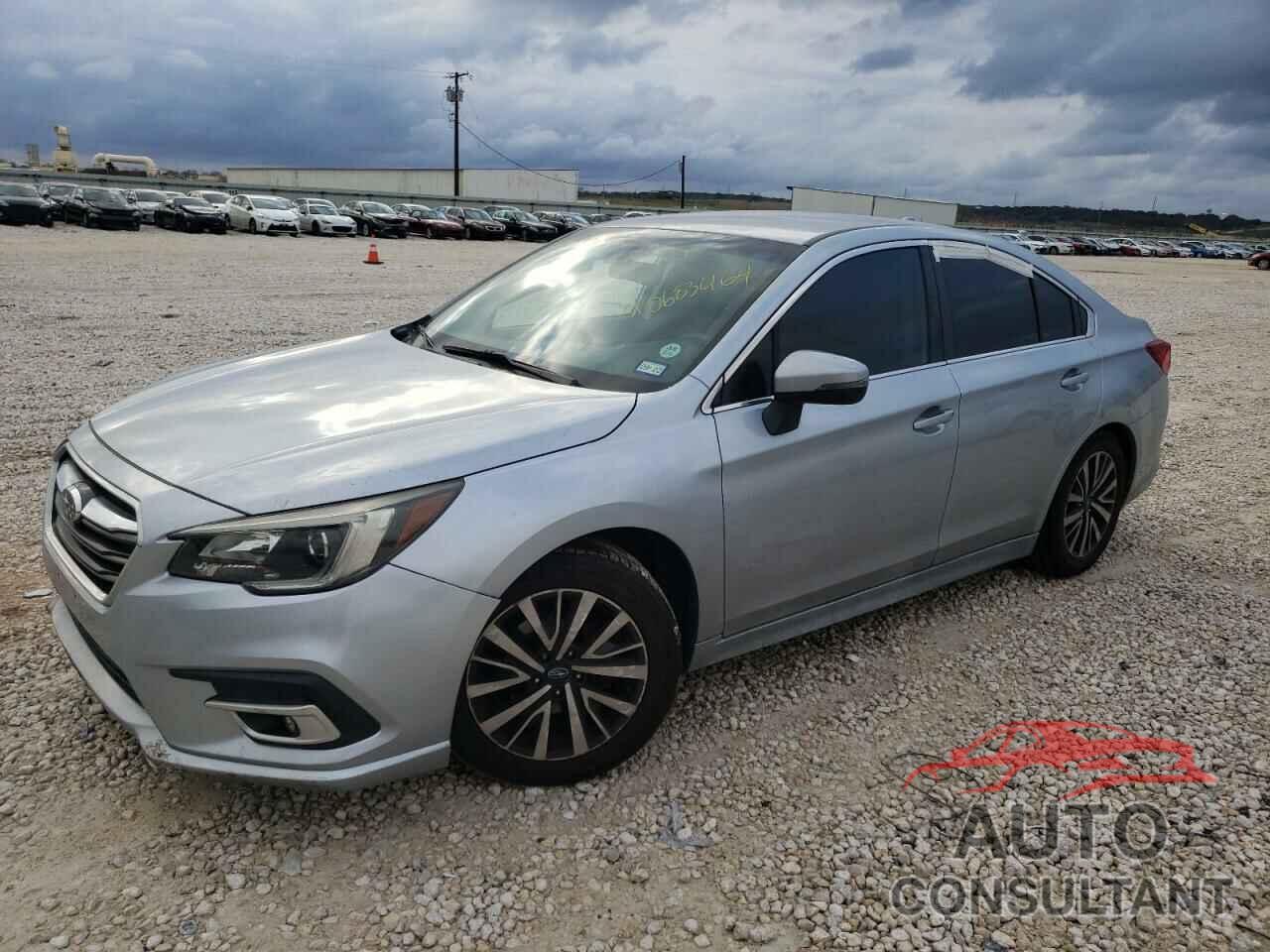 SUBARU LEGACY 2018 - 4S3BNAF66J3024671