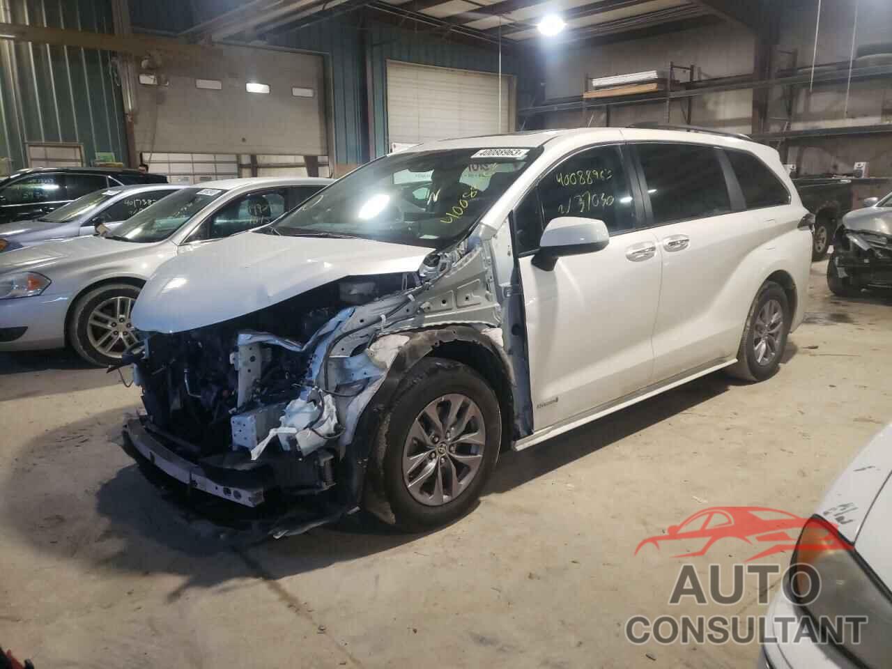 TOYOTA SIENNA 2021 - 5TDJRKEC0MS028540