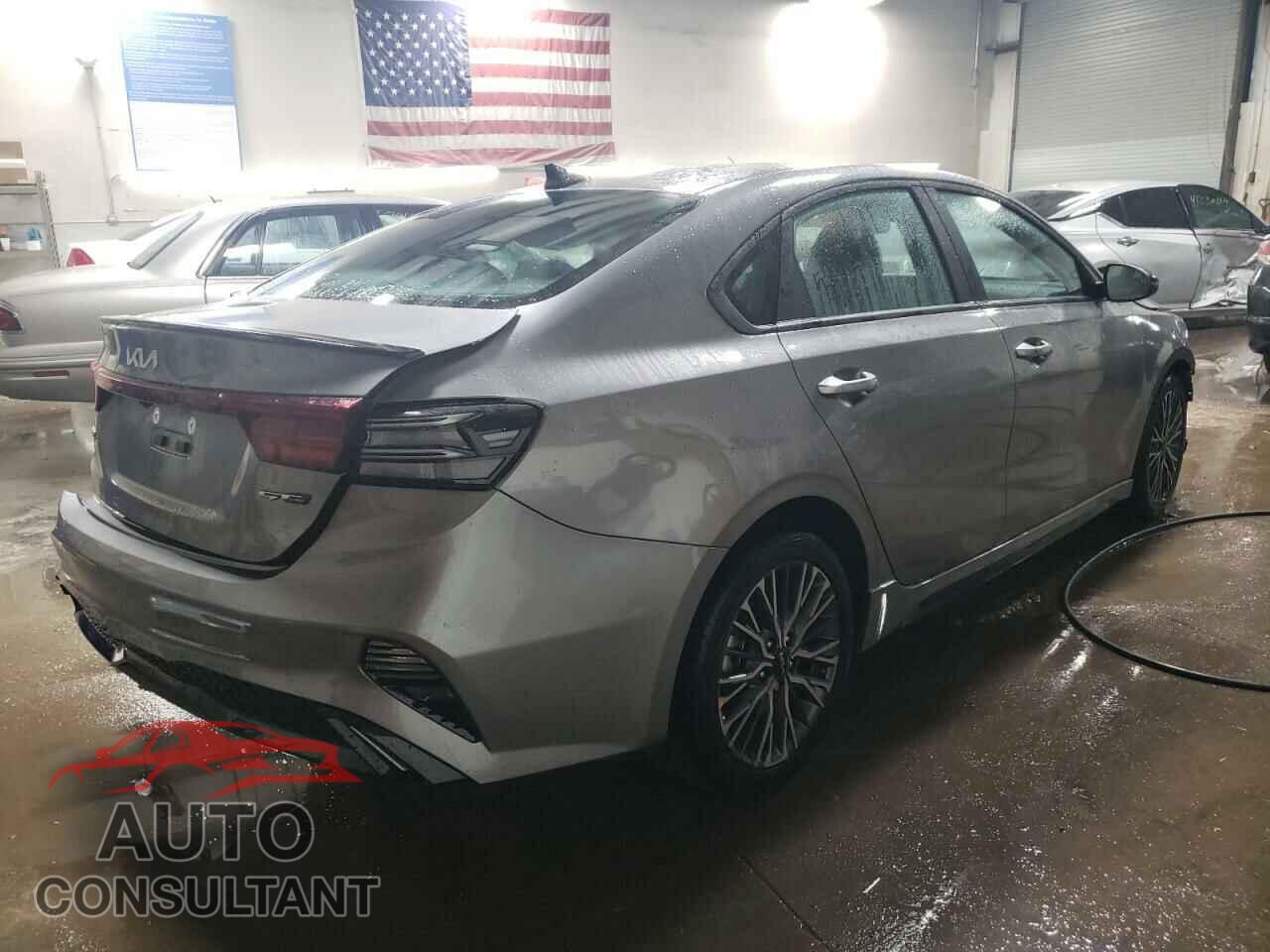 KIA FORTE 2023 - 3KPF54AD3PE665741