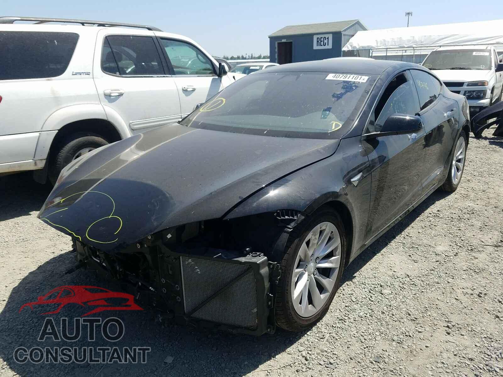 TESLA MODEL S 2018 - 5YJSA1E20JF281869