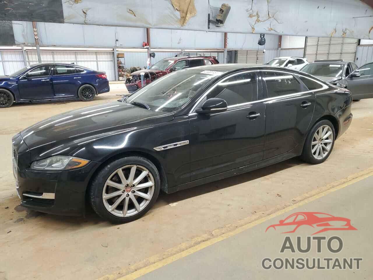 JAGUAR XJ 2016 - SAJWA1C73G8V93601