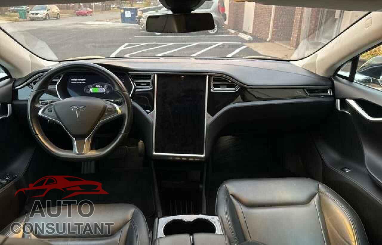 TESLA MODEL S 2015 - 5YJSA1S26FF082711