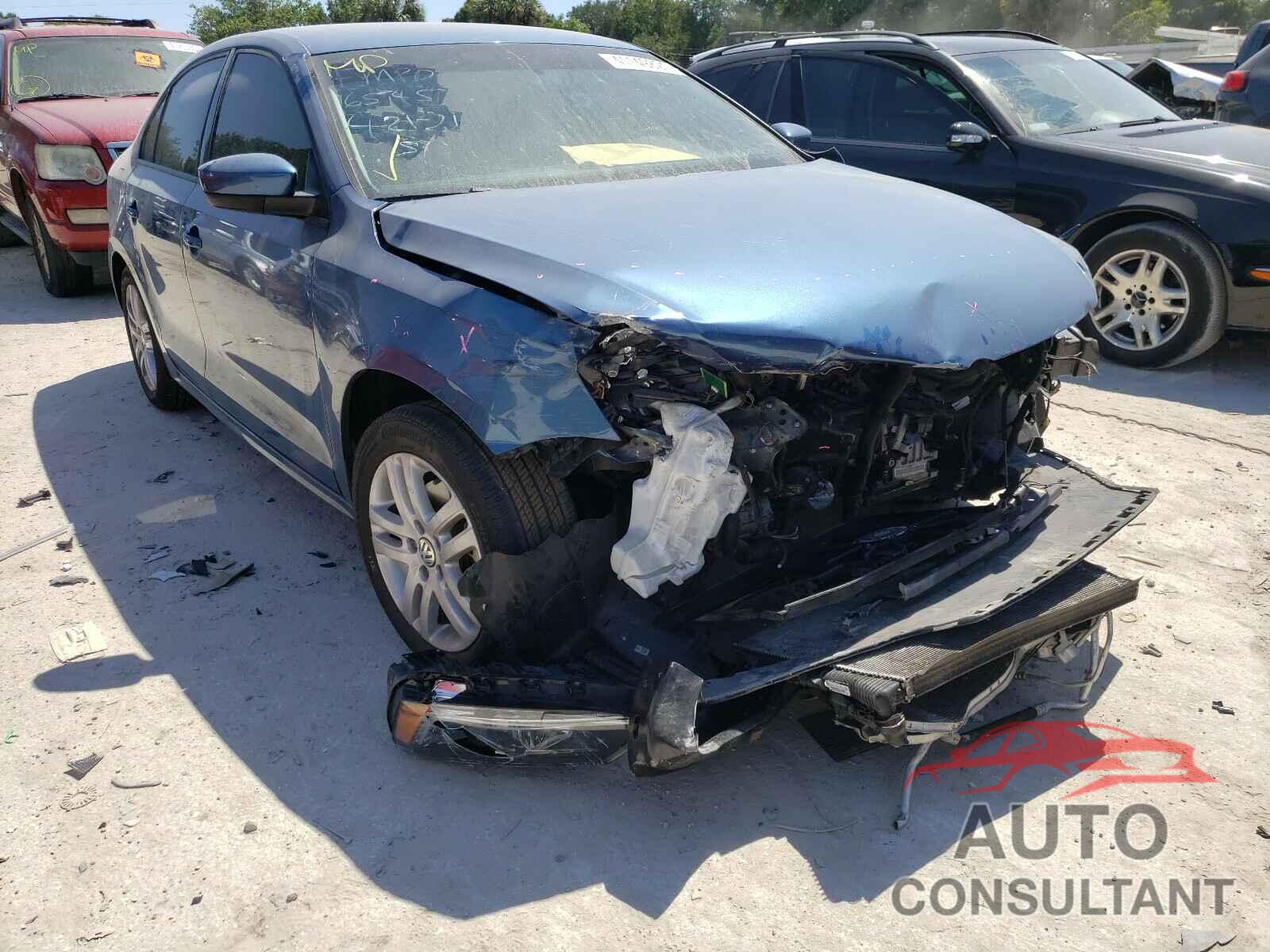 VOLKSWAGEN JETTA 2018 - 3VW2B7AJ7JM214157