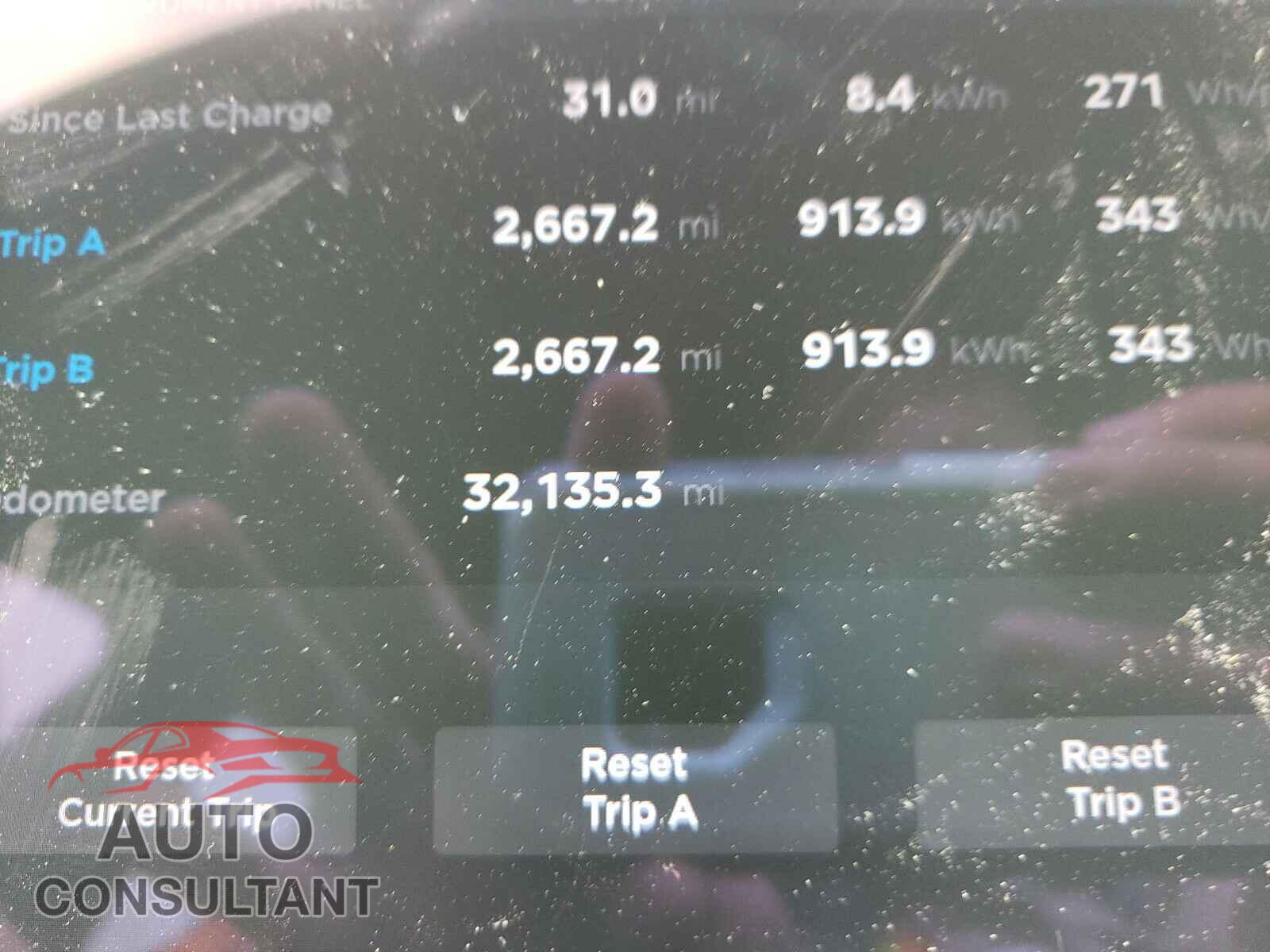 TESLA MODEL S 2017 - 5YJSA1E2XHF220314