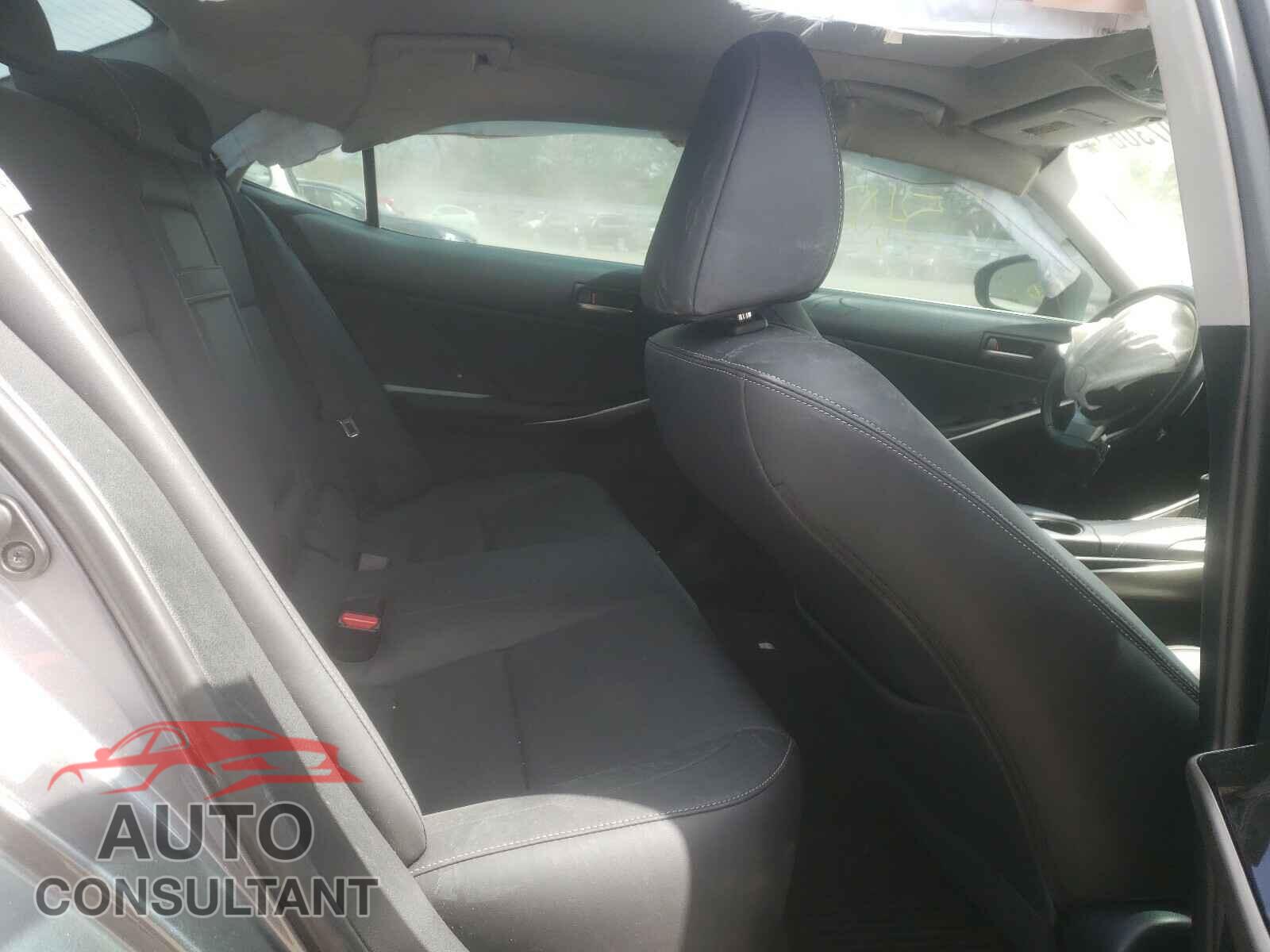 LEXUS IS 2017 - JTHCM1D27H5017331