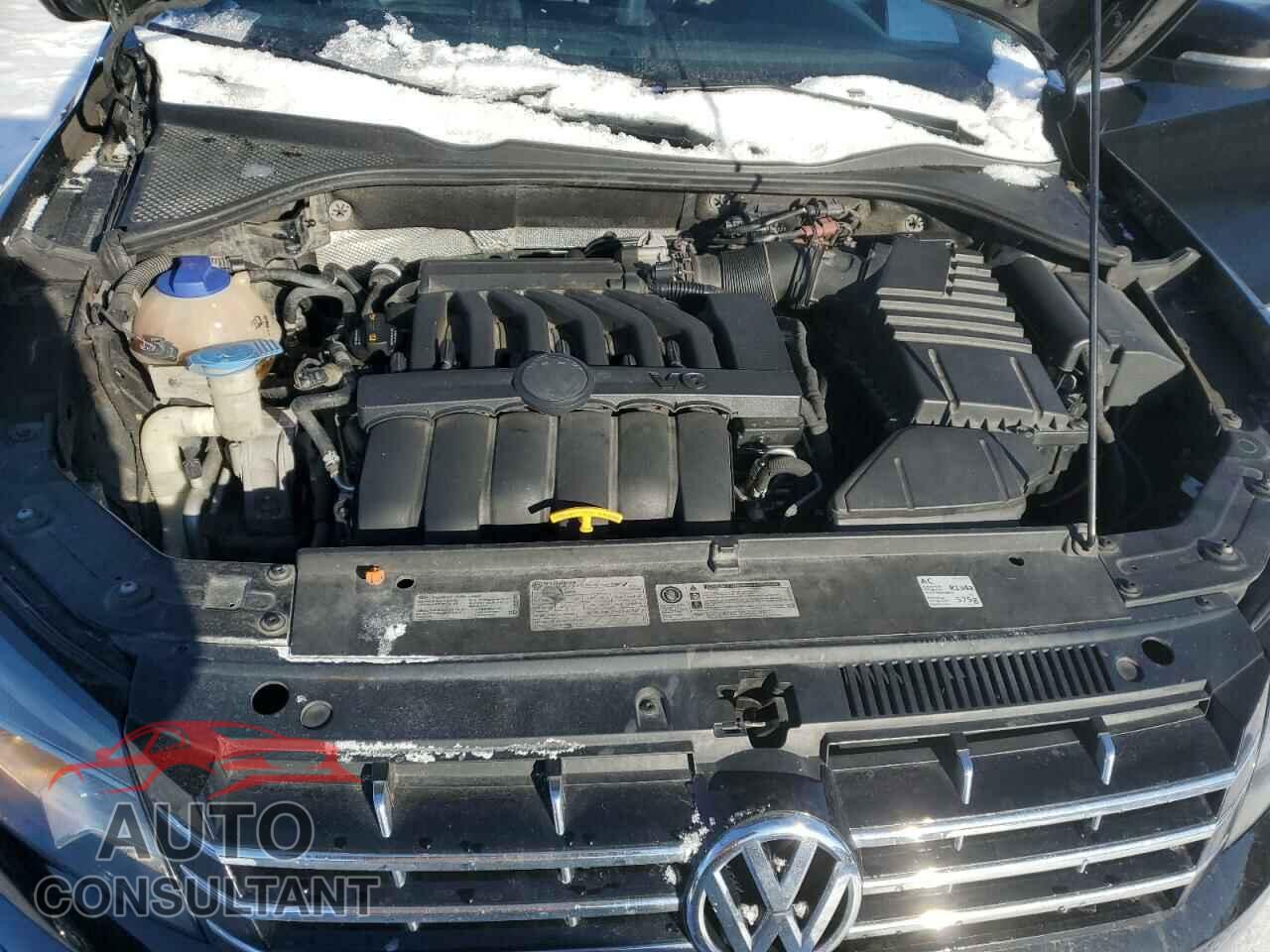VOLKSWAGEN PASSAT 2013 - 1VWCM7A34DC097482
