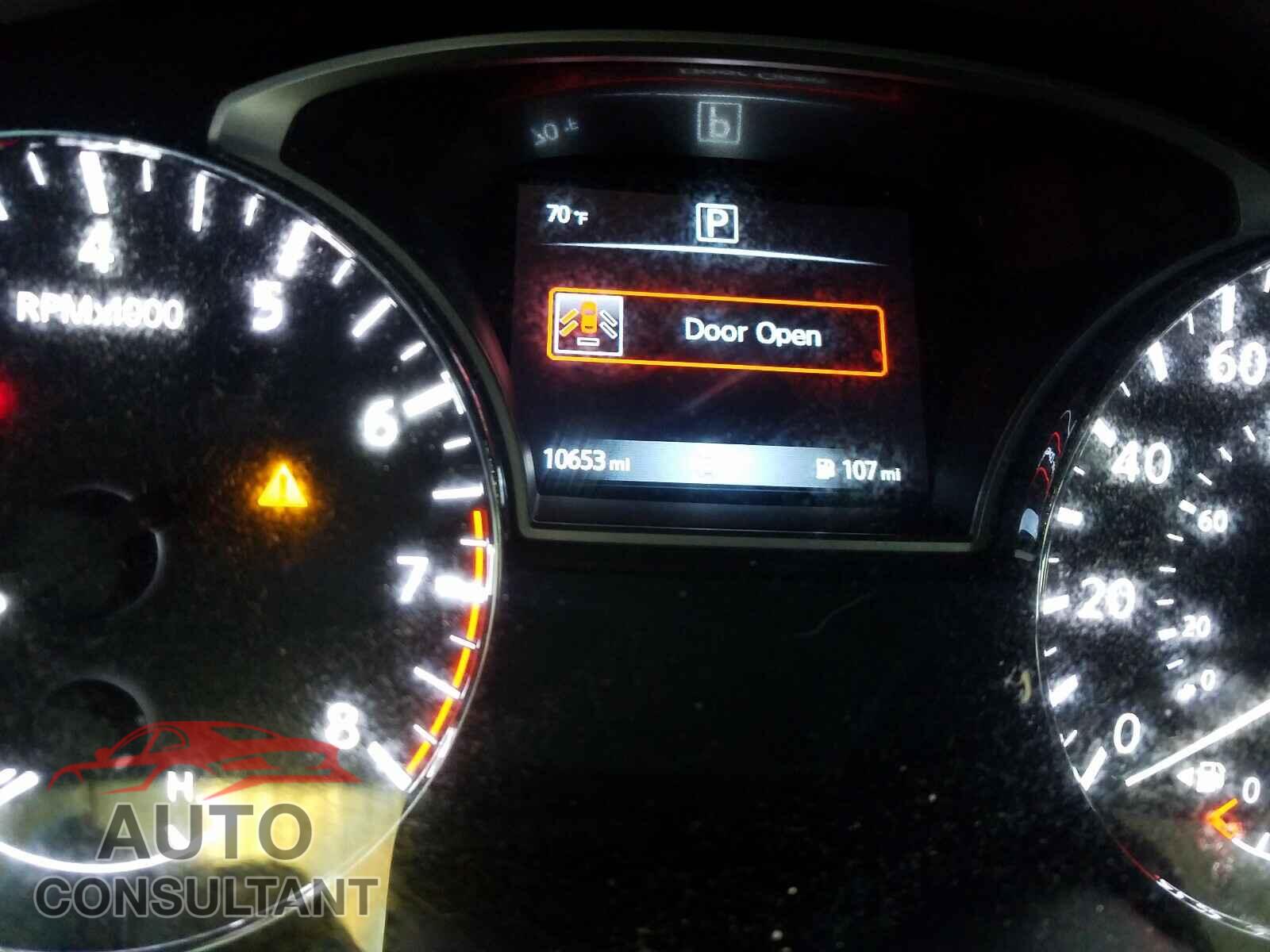 NISSAN PATHFINDER 2020 - 5N1DR2AN2LC592111