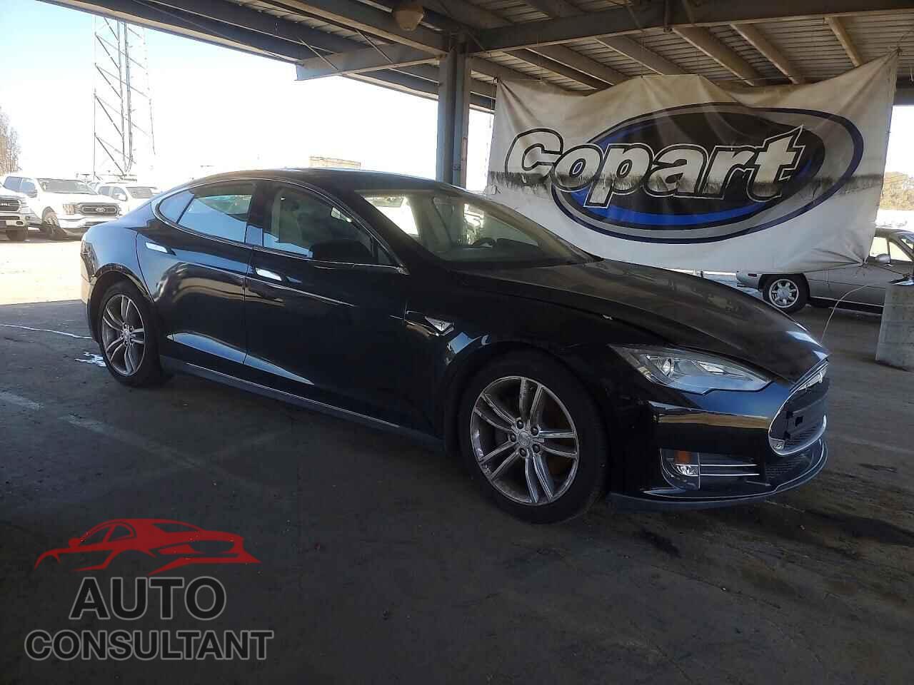 TESLA MODEL S 2013 - 5YJSA1AC1DFP10729