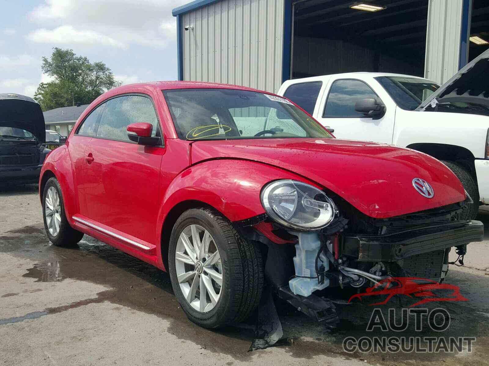 VOLKSWAGEN BEETLE 2017 - 3VWJ17AT7HM627187