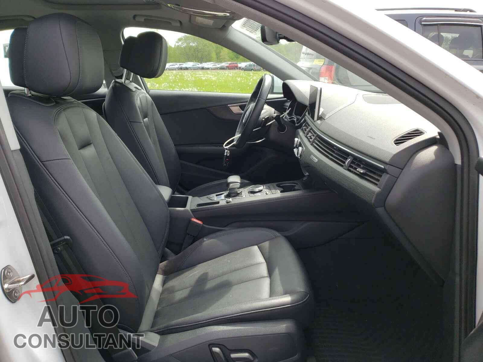 AUDI A4 2017 - WAUDNAF4XHN044991