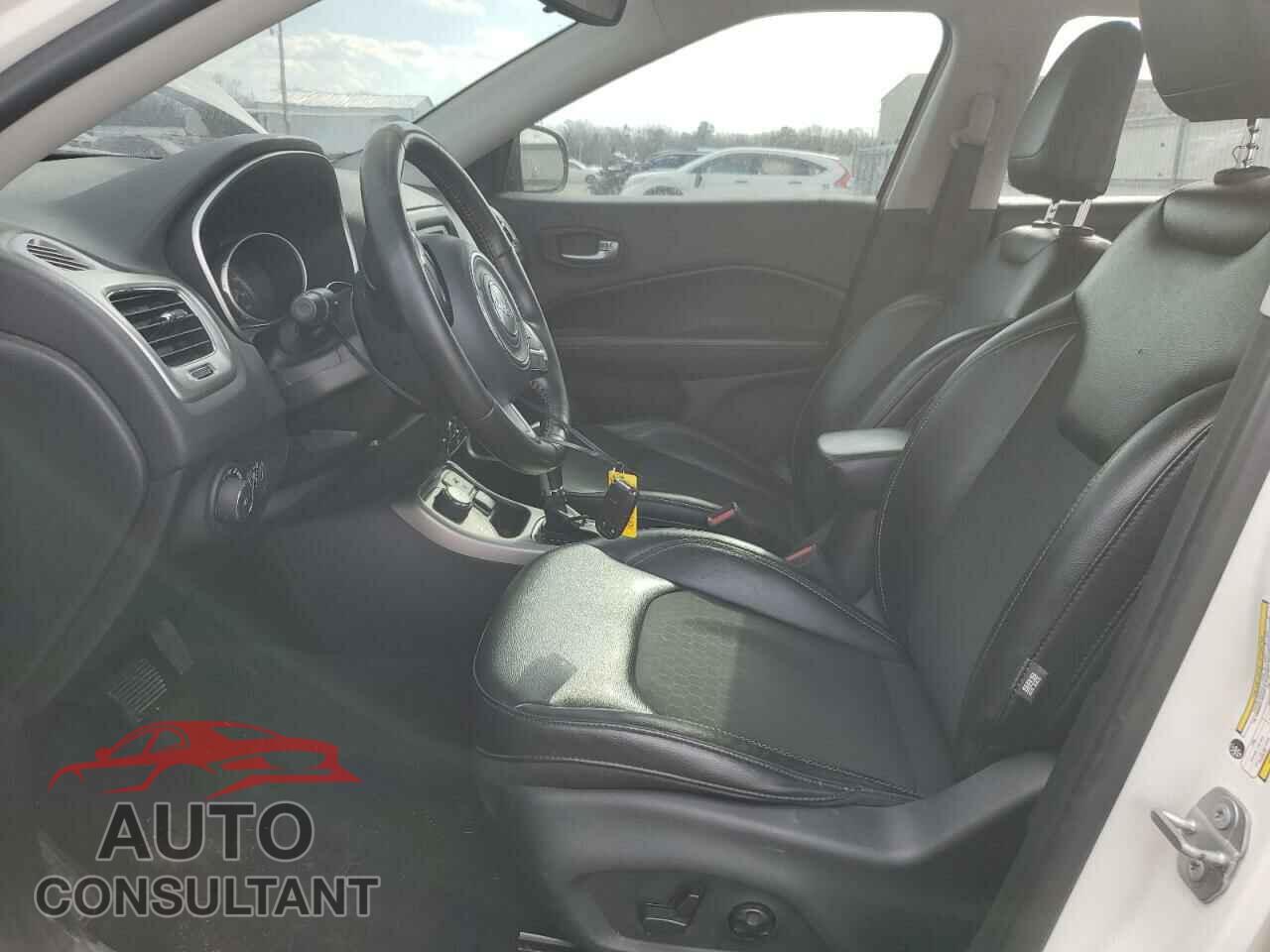 JEEP COMPASS 2018 - 3C4NJDBB9JT435788