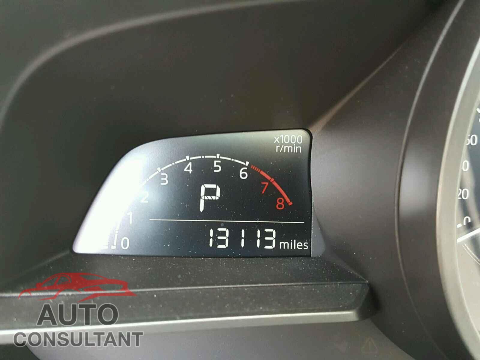 MAZDA 3 2018 - 3MZBN1L37JM165075