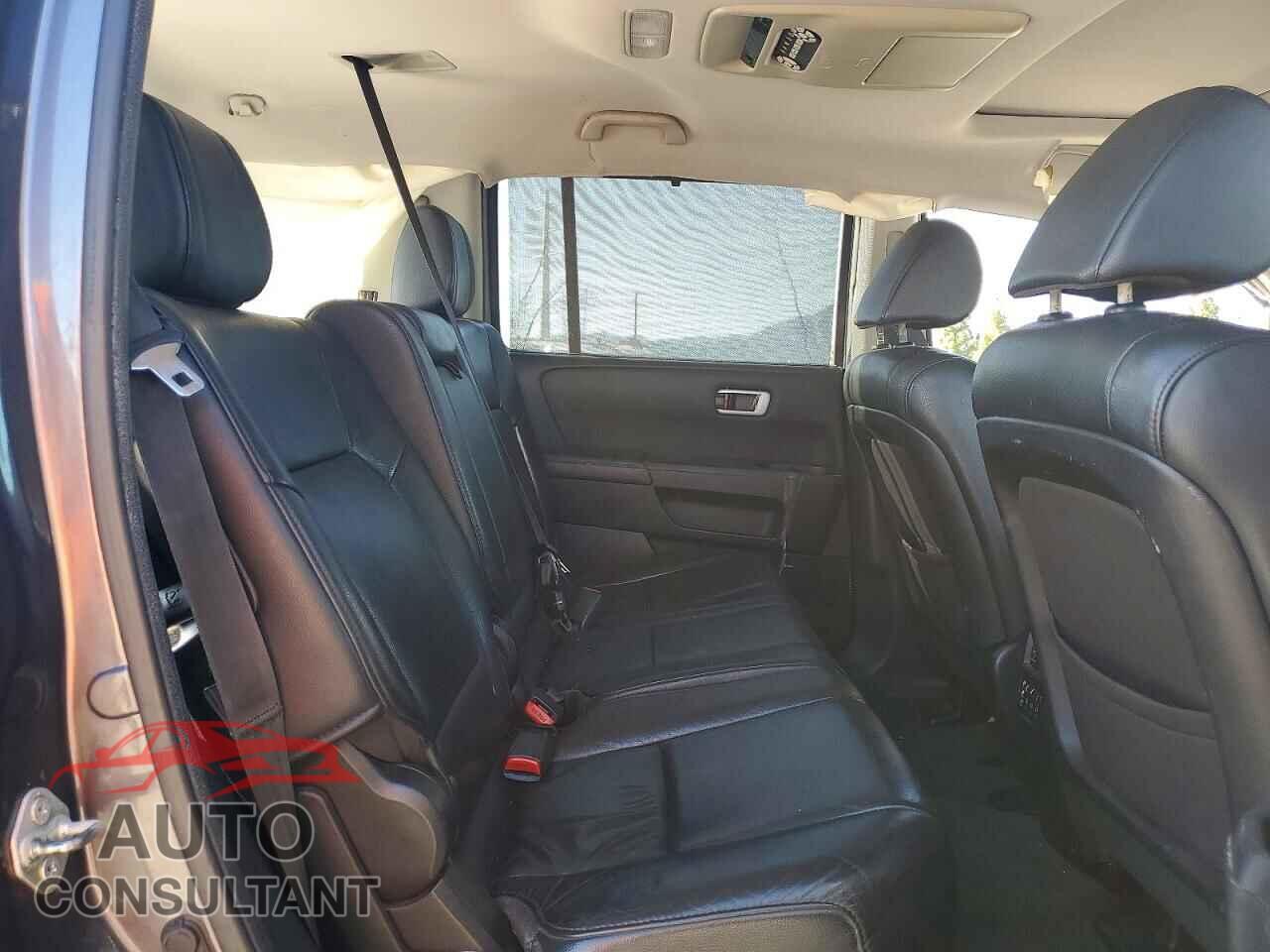 HONDA PILOT 2014 - 5FNYF4H97EB032206