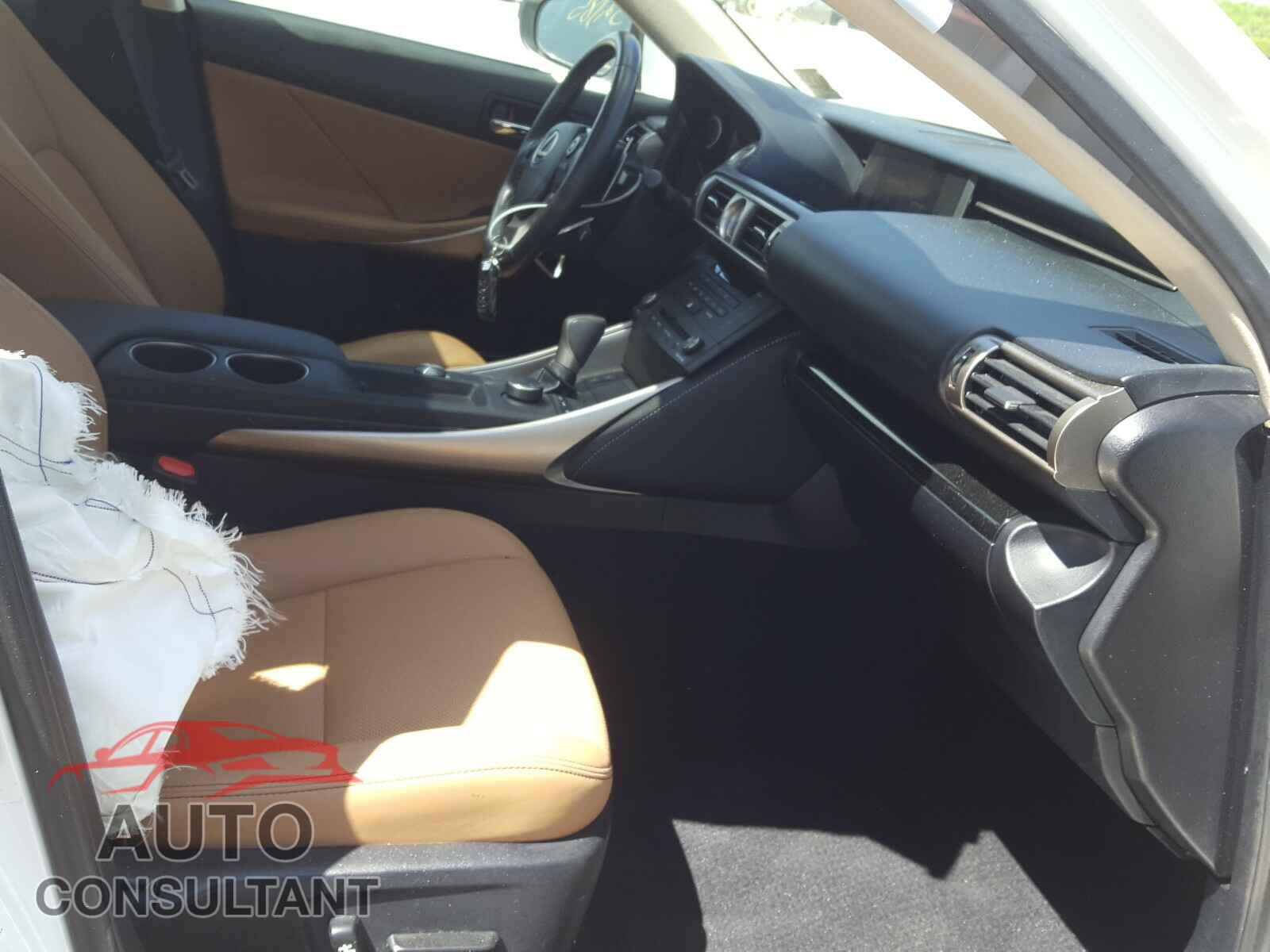 LEXUS IS 2016 - JTHCM1D26G5008666