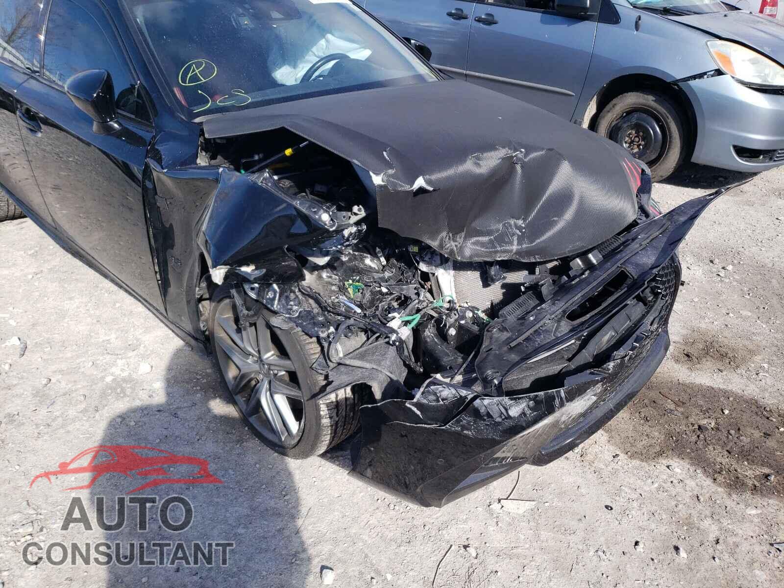 LEXUS IS 2018 - JTHCZ1D20J5015430