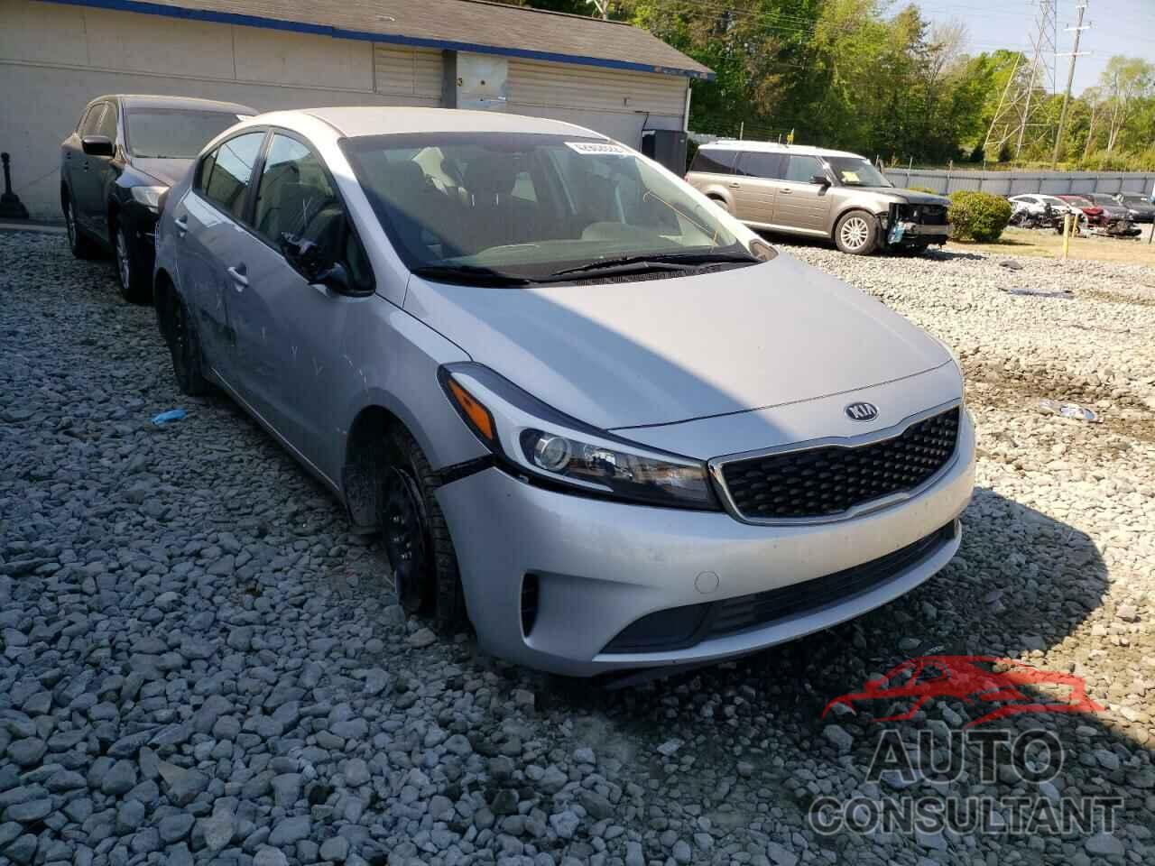 KIA FORTE 2018 - 3KPFL4A73JE255996