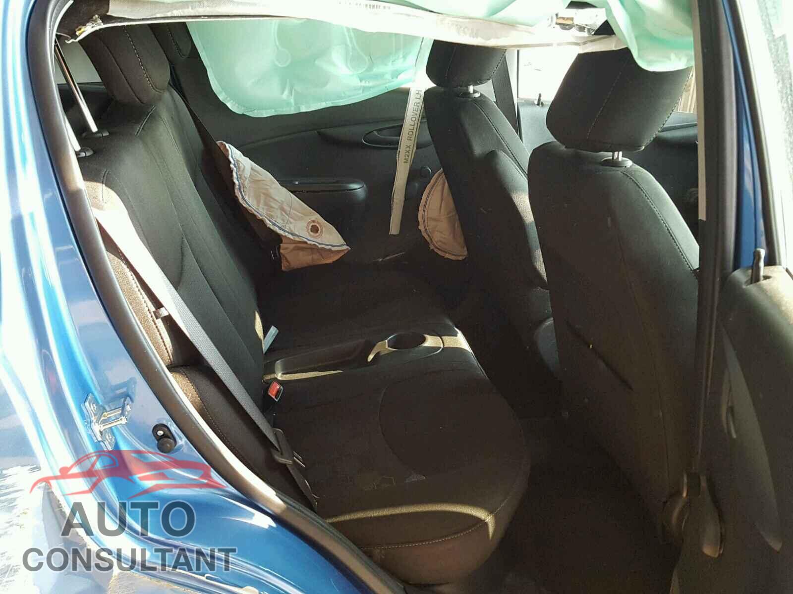 CHEVROLET SPARK 2017 - KL8CB6SA3HC781633