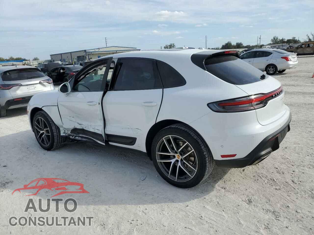 PORSCHE MACAN 2022 - WP1AA2A56NLB08618