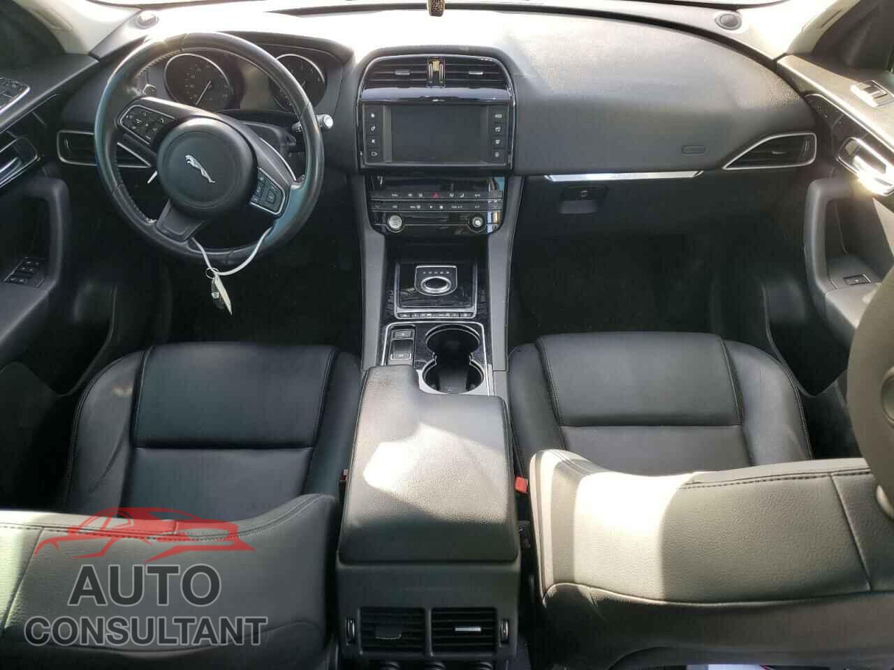 JAGUAR F-PACE 2017 - SADCJ2BV4HA897932