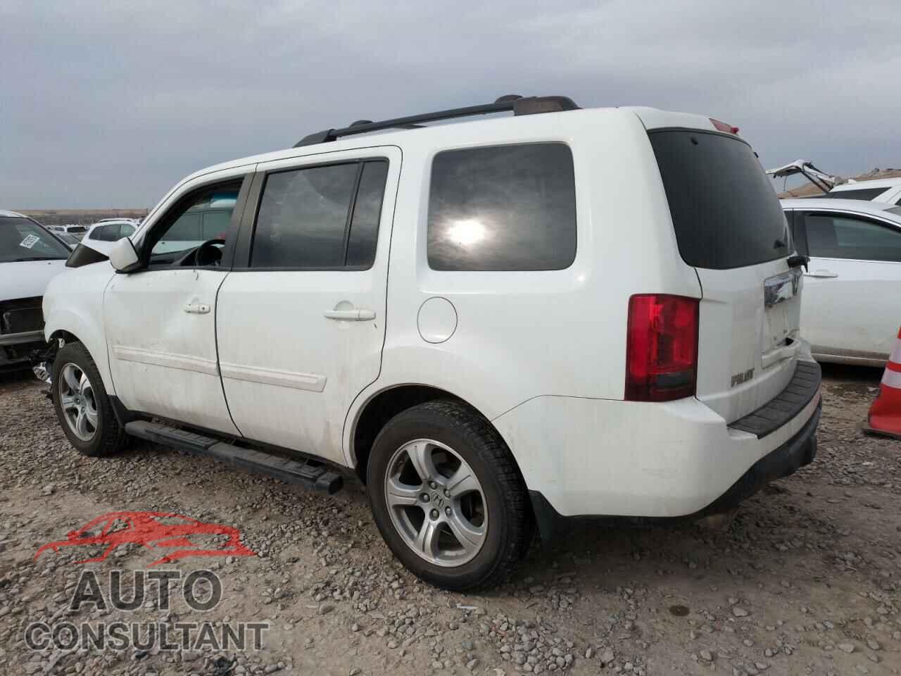 HONDA PILOT 2013 - 5FNYF4H50DB080609