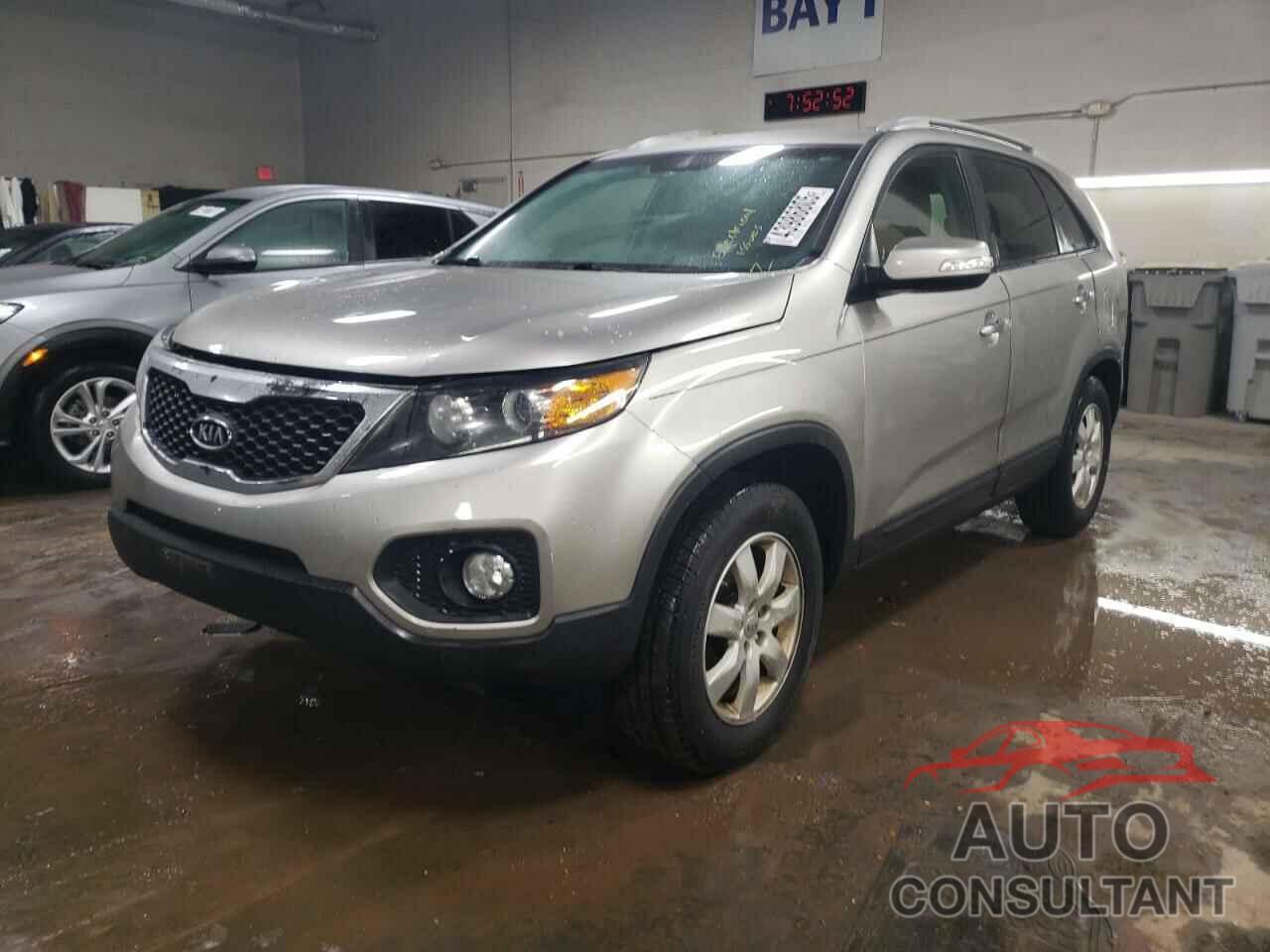 KIA SORENTO 2013 - 5XYKT3A68DG389457
