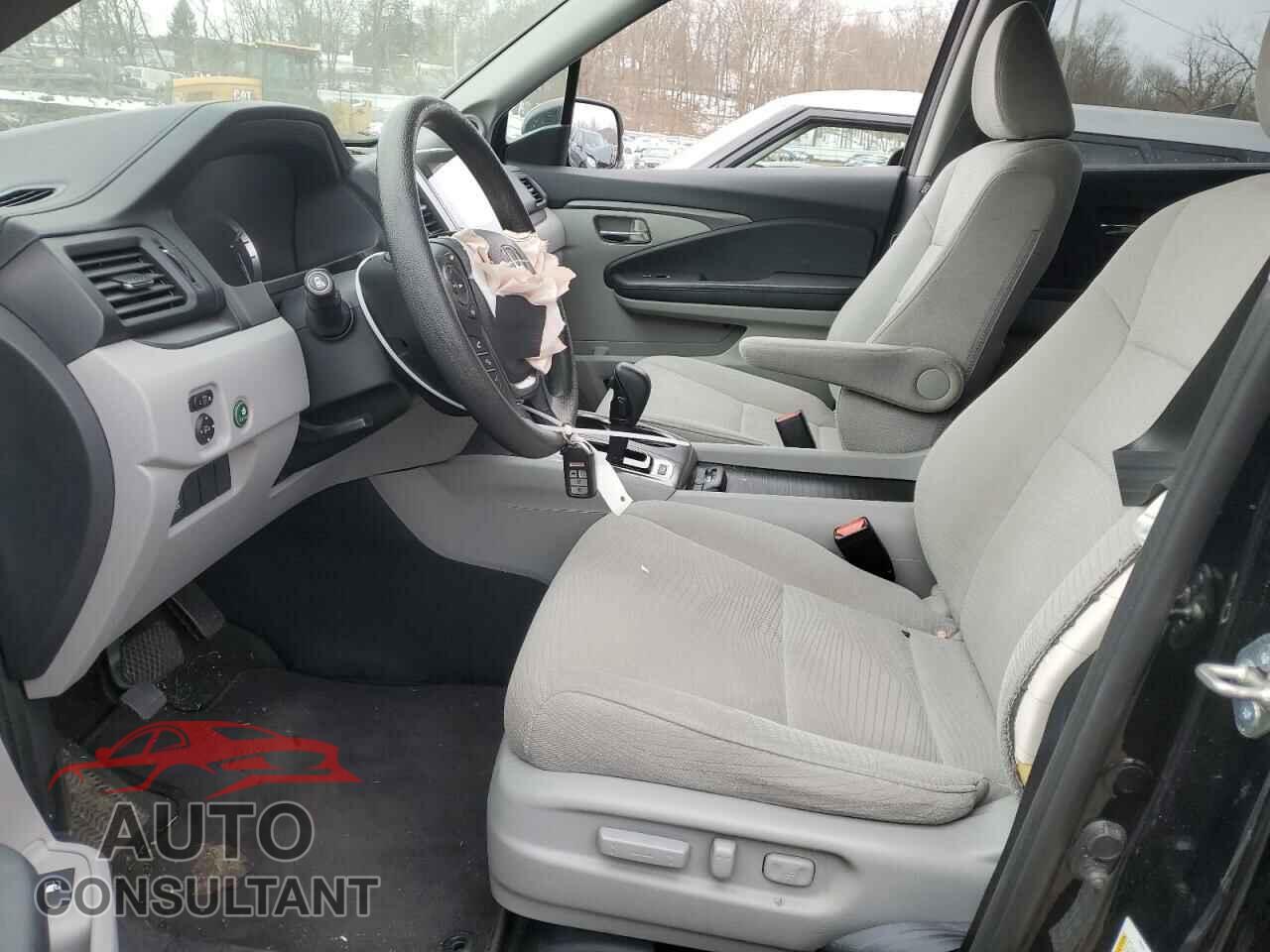 HONDA PILOT 2018 - 5FNYF6H33JB070923