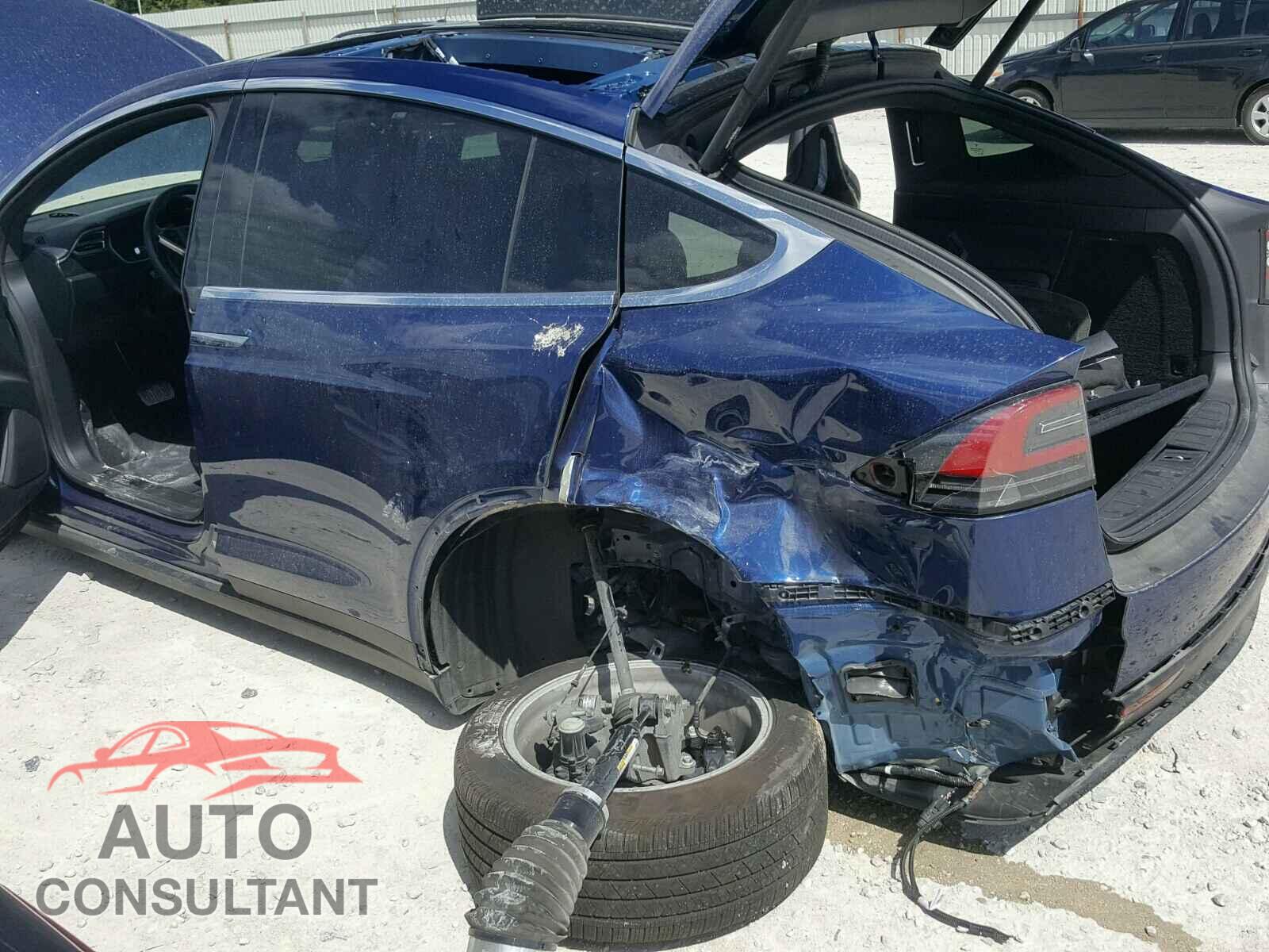 TESLA MODEL X 2016 - 5YJXCBE21GF022645