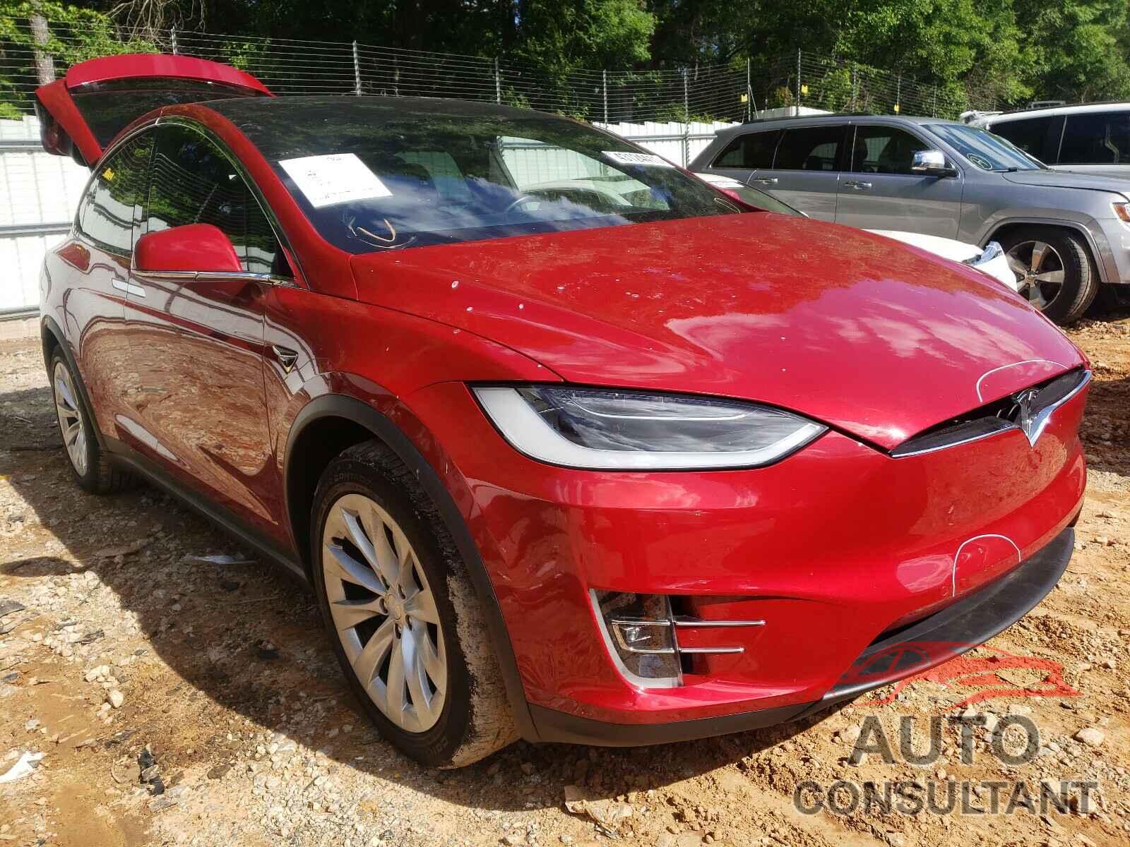 TESLA MODEL X 2017 - 5YJXCBE22HF046115