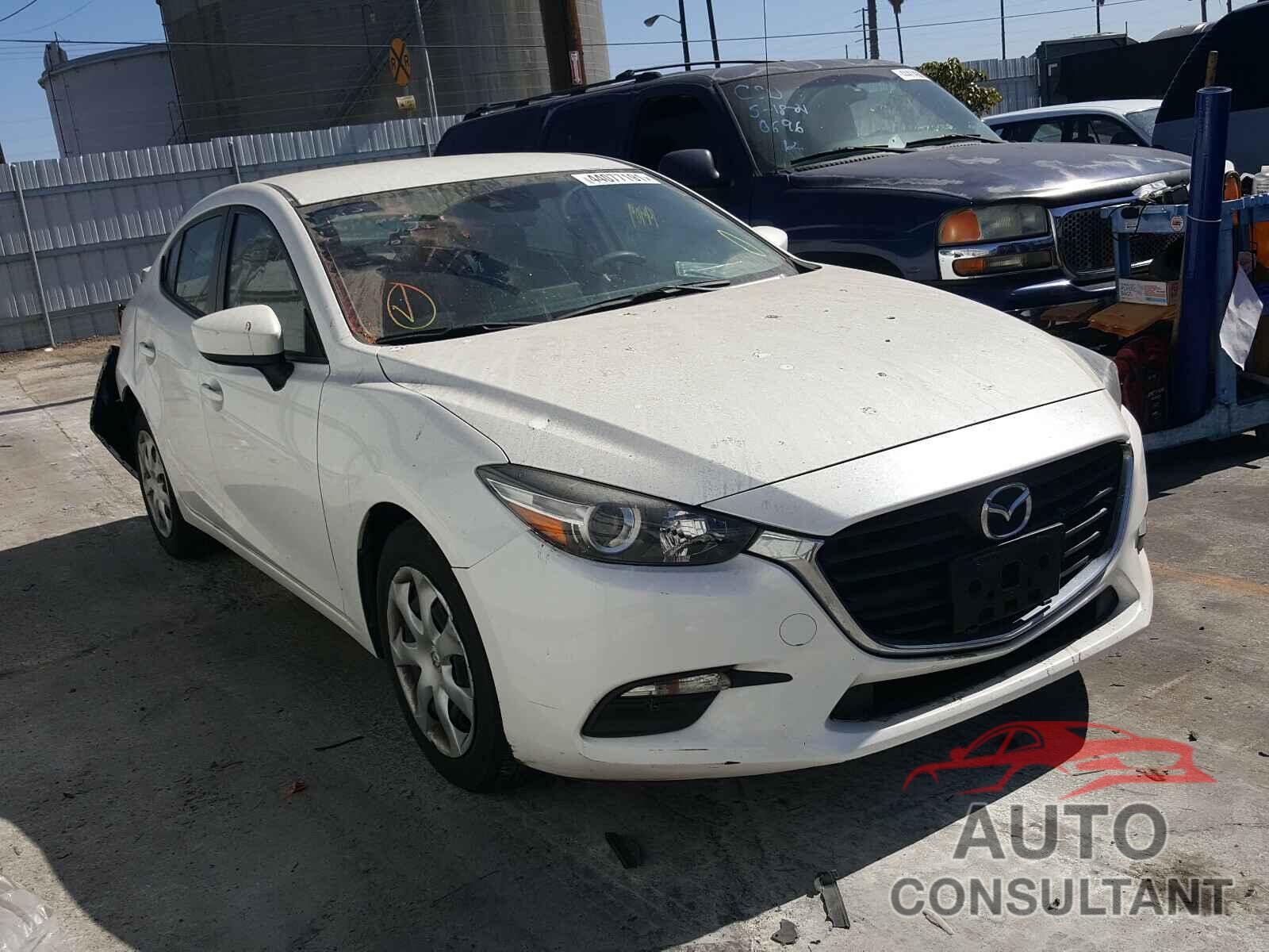 MAZDA 3 2018 - 3MZBN1U76JM202859