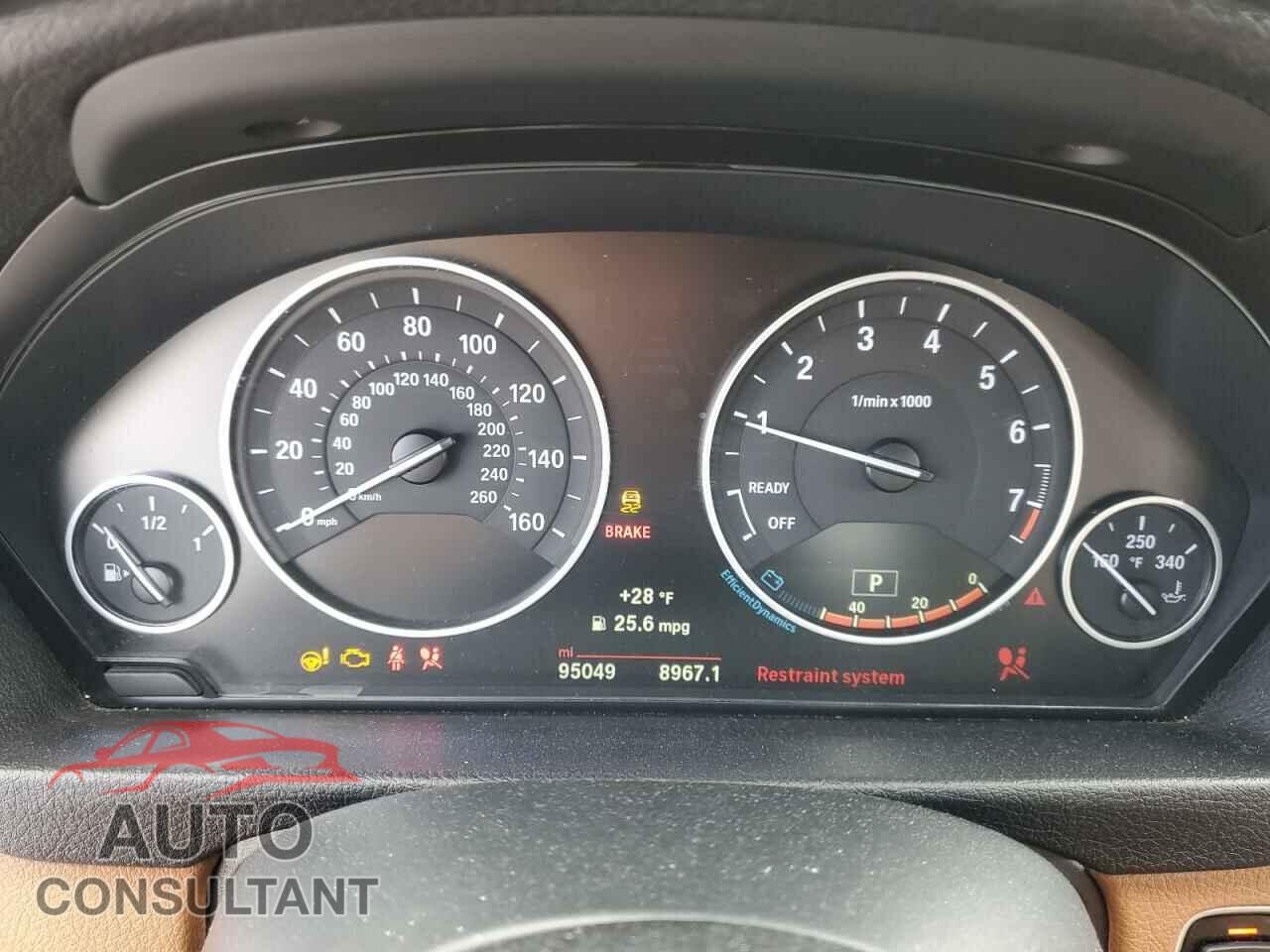 BMW 3 SERIES 2016 - WBA8E3G54GNU04677